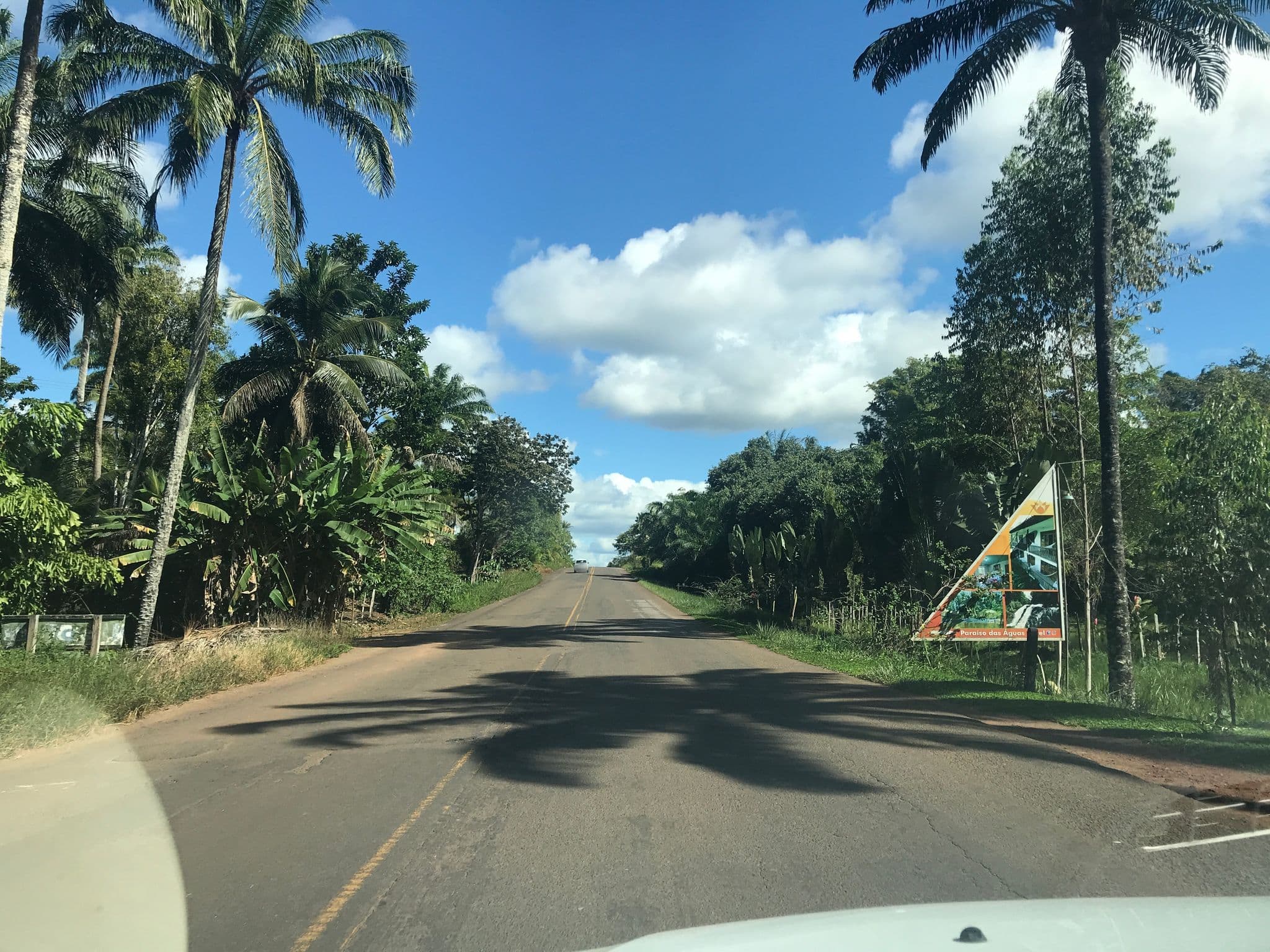 Street view near Paraíso das Águas Hotel, Nilo Peçanha — © valdo16jr (CC BY-SA · Mapillary)