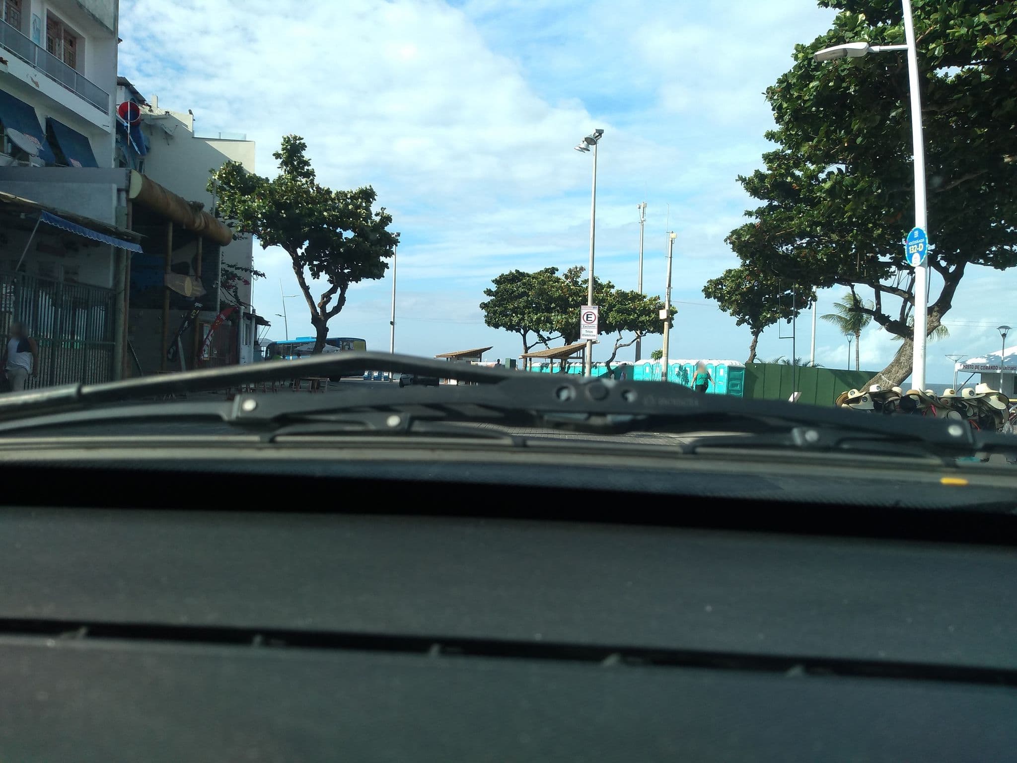 Street view near Hotel Barra MAR, Salvador — © gamnetto (CC BY-SA · Mapillary)