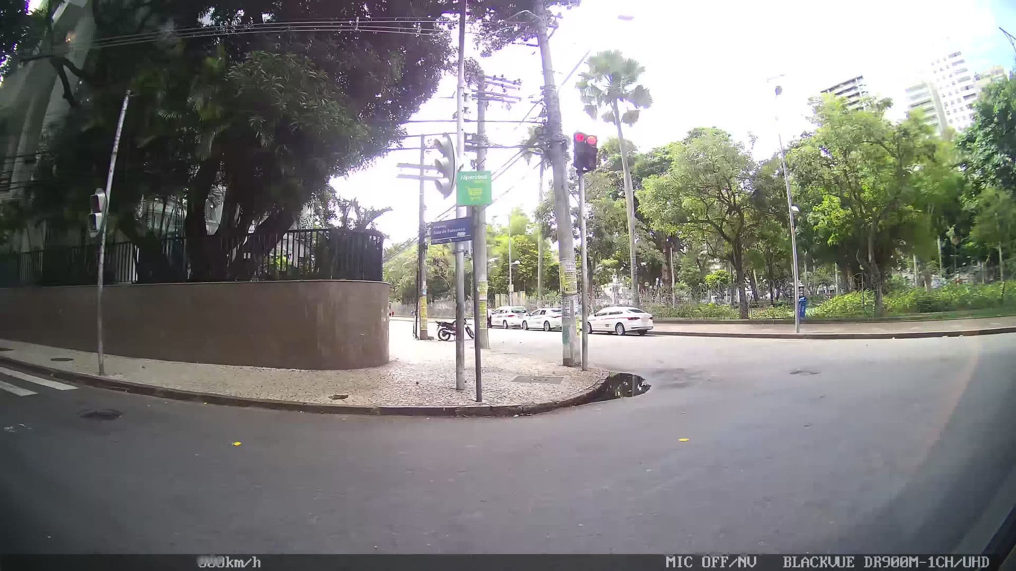 Street view near Tropical Da Bahia Hotel Salvador, Salvador — © kaart_2 (CC BY-SA · Mapillary)