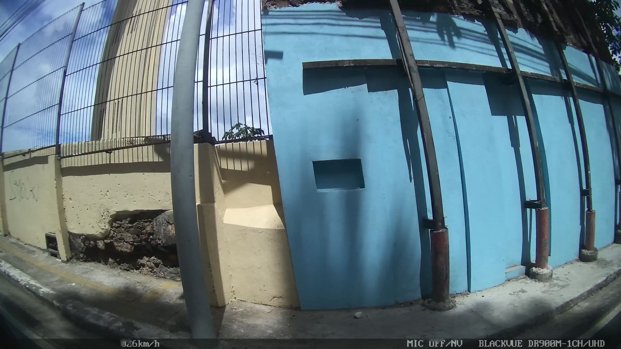 Street view near Arthemis Hotel, Salvador — © kaart_2 (CC BY-SA · Mapillary)