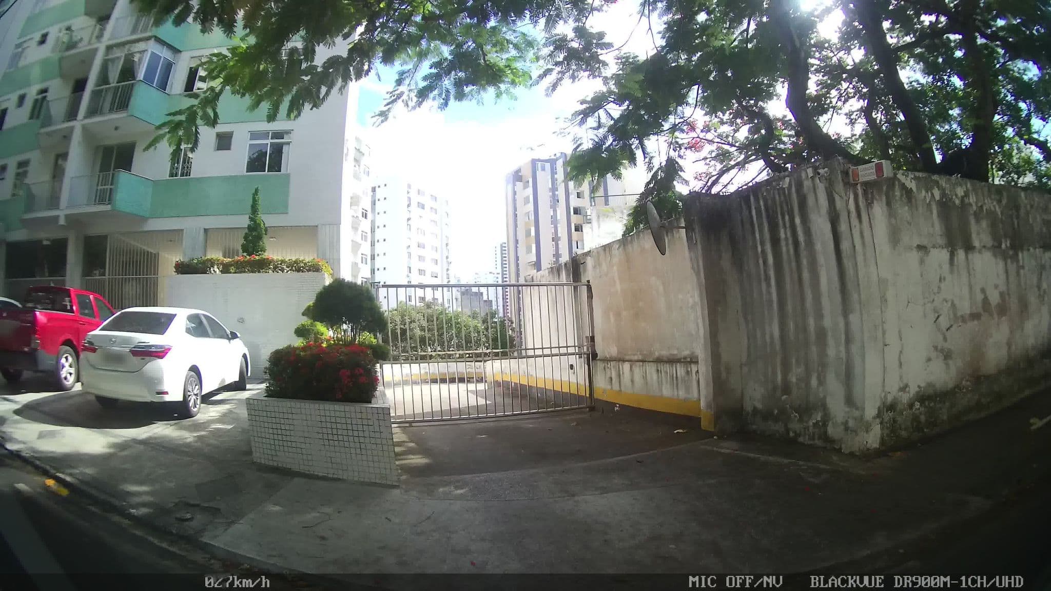 Street view near Albergue Fotocabine SSA, Salvador — © kaart_2 (CC BY-SA · Mapillary)