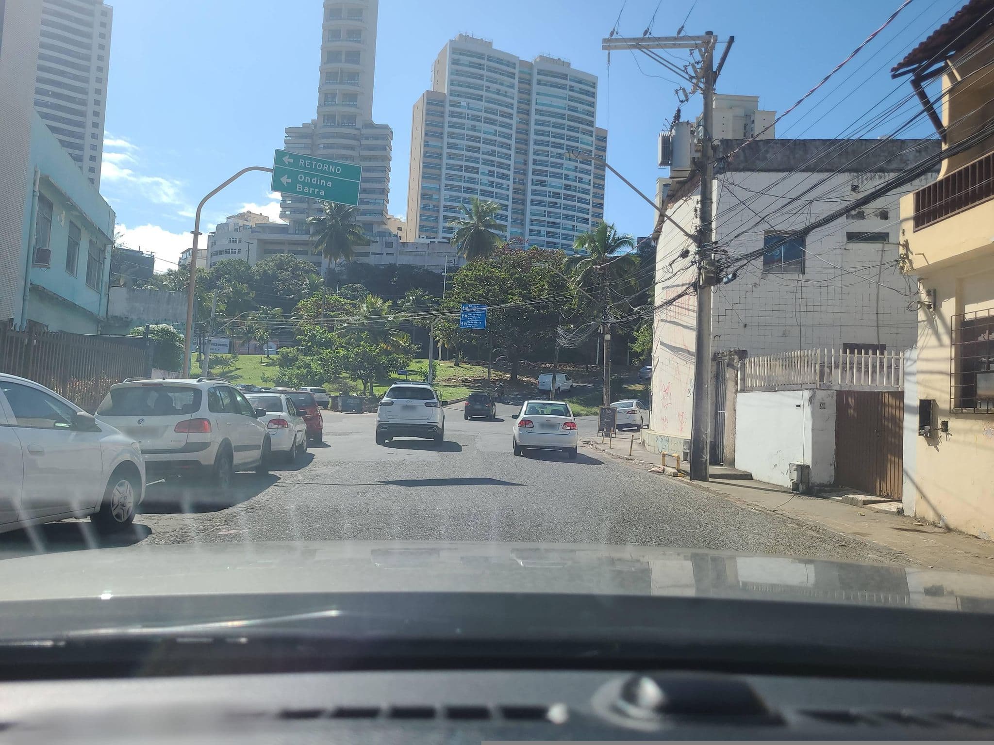 Street view near Pelo Pousada, Salvador — © georgenqueiroz (CC BY-SA · Mapillary)