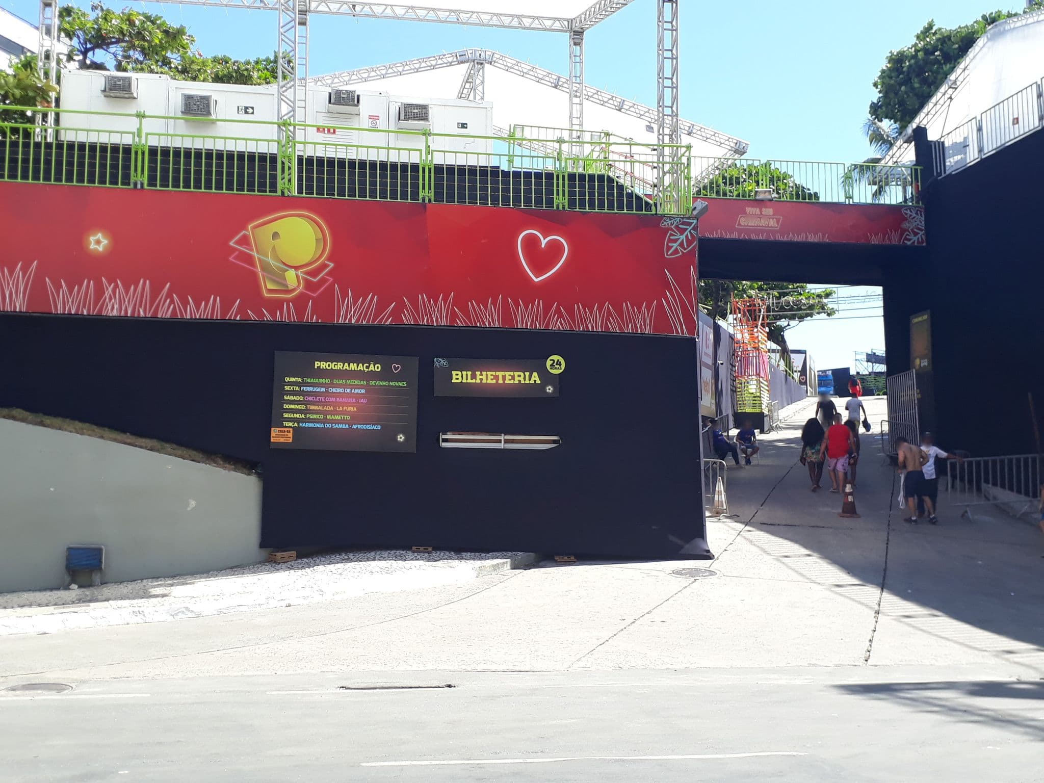 Street view near Portobello Ondina Palace Hotel, Salvador — © britopatricia (CC BY-SA · Mapillary)