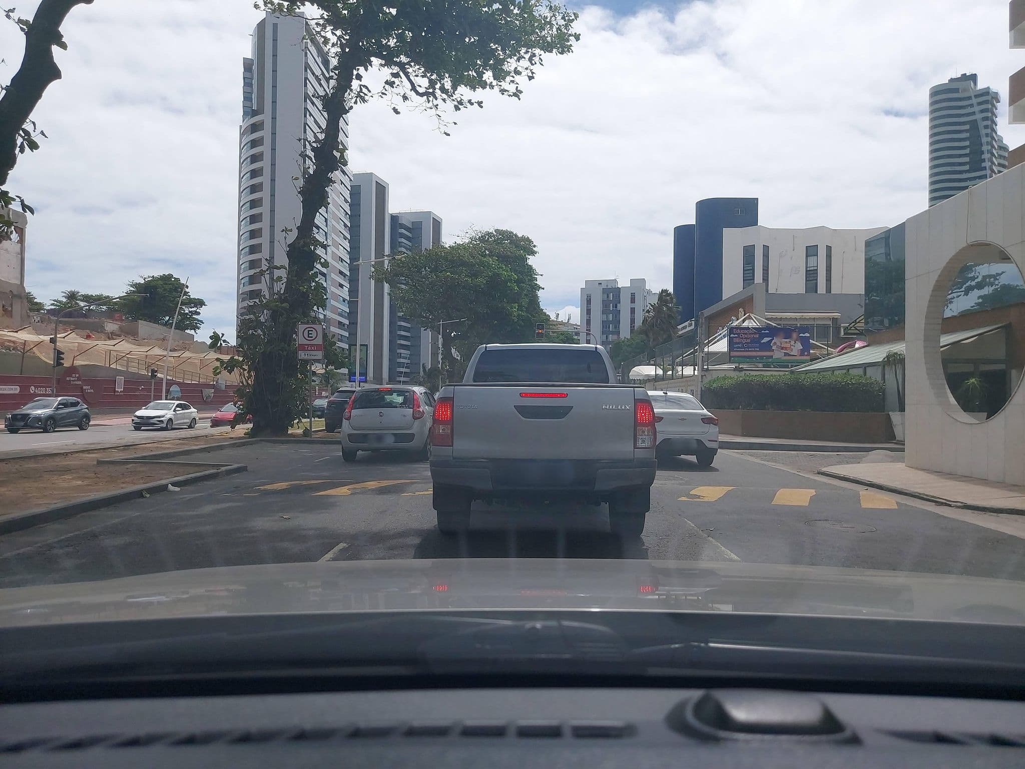 Street view near Porto Belo, Salvador — © georgenqueiroz (CC BY-SA · Mapillary)
