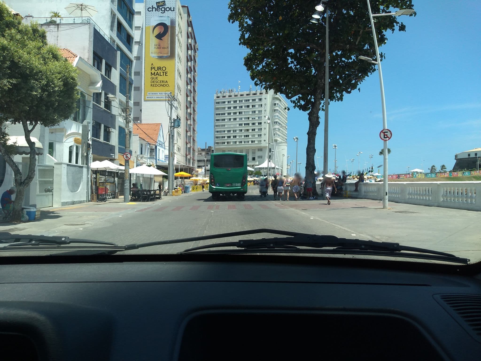 Street view near HTMS, Salvador — © gamnetto (CC BY-SA · Mapillary)
