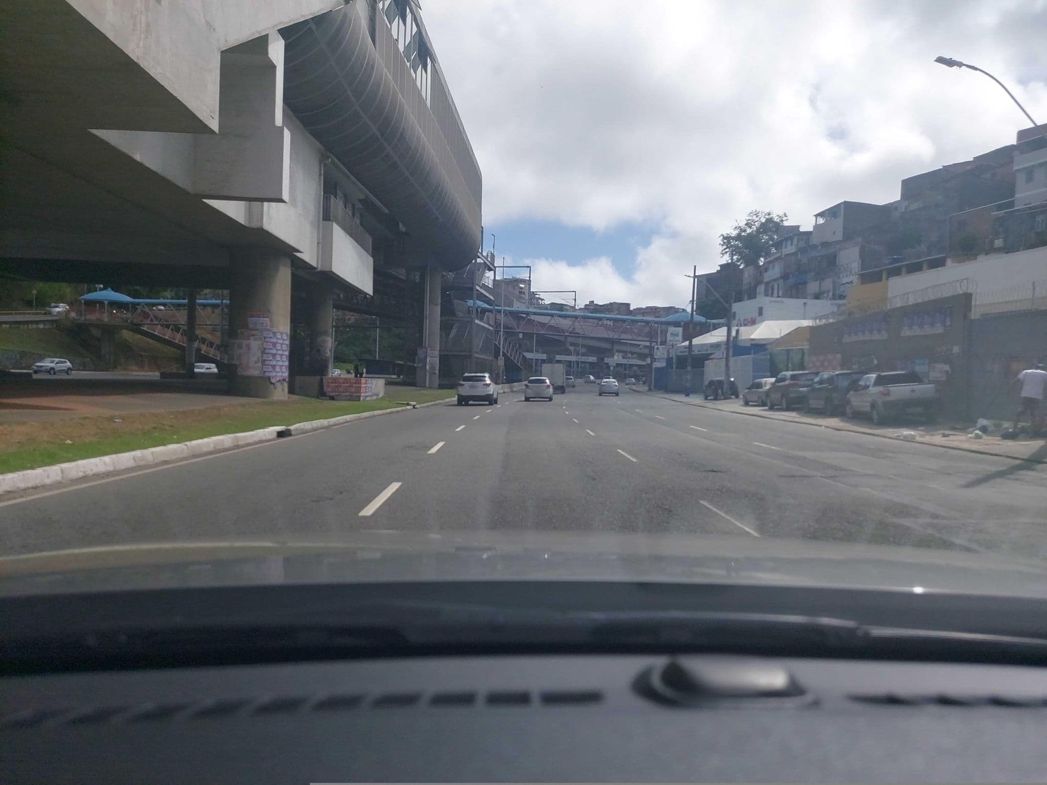 Street view near Aquarena Suítes, Salvador — © georgenqueiroz (CC BY-SA · Mapillary)