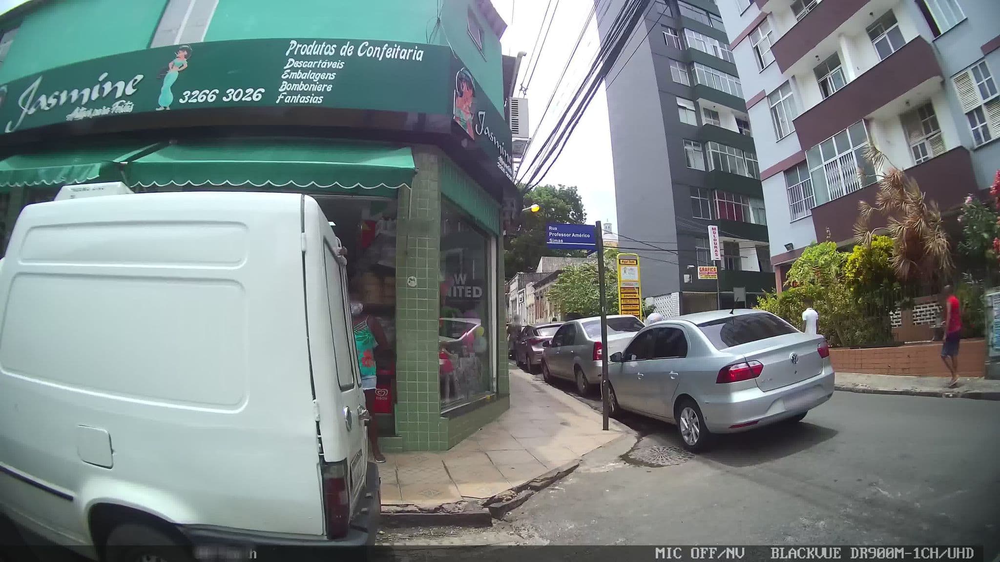 Street view near Hostel Salvador Green House, Salvador — © kaart_2 (CC BY-SA · Mapillary)