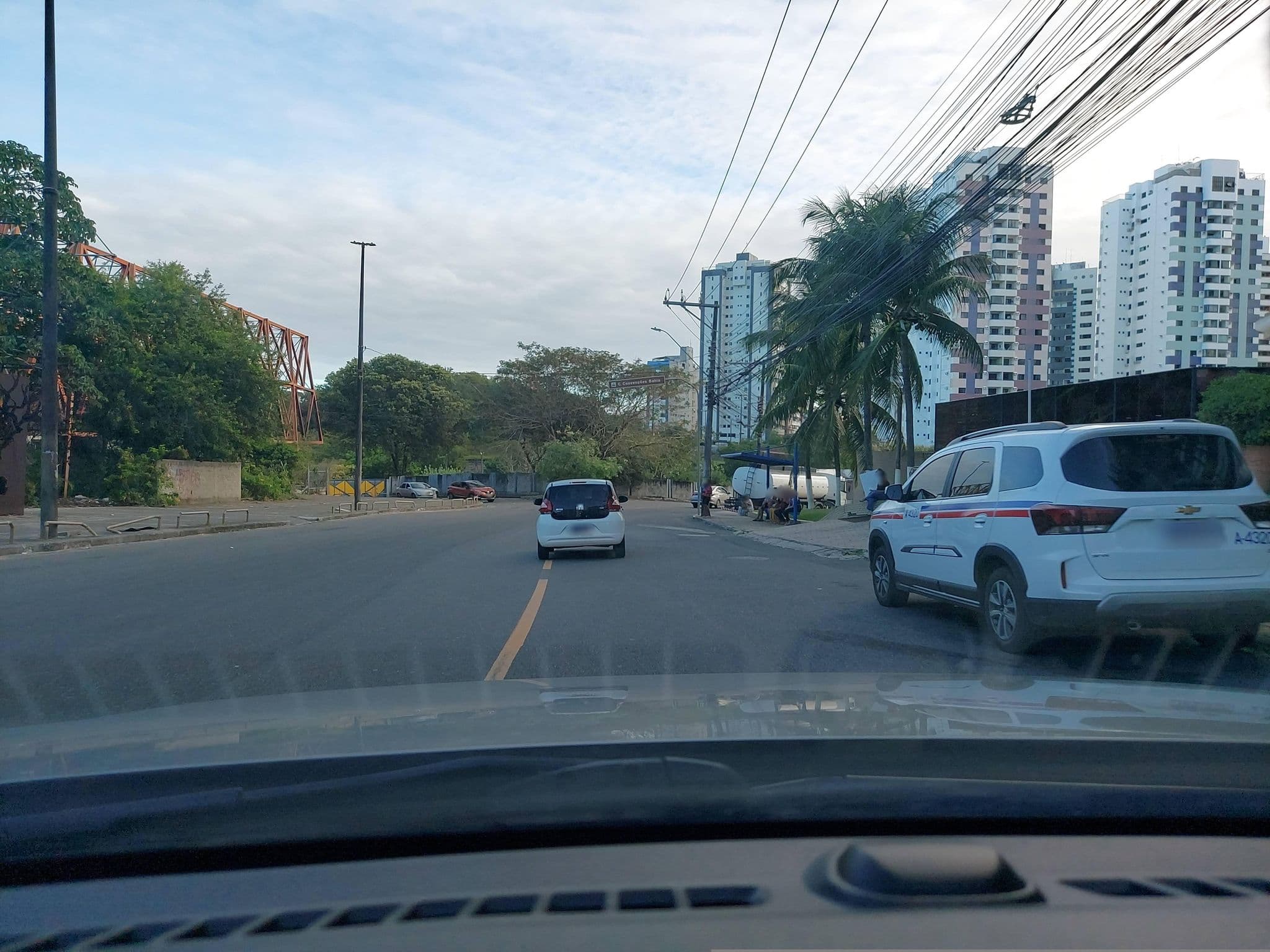 Street view near Piscina Tullip Inn, Salvador — © georgenqueiroz (CC BY-SA · Mapillary)