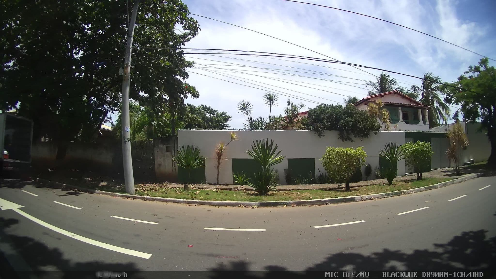 Street view near Maristella Pousada, Lauro de Freitas — © kaart_2 (CC BY-SA · Mapillary)