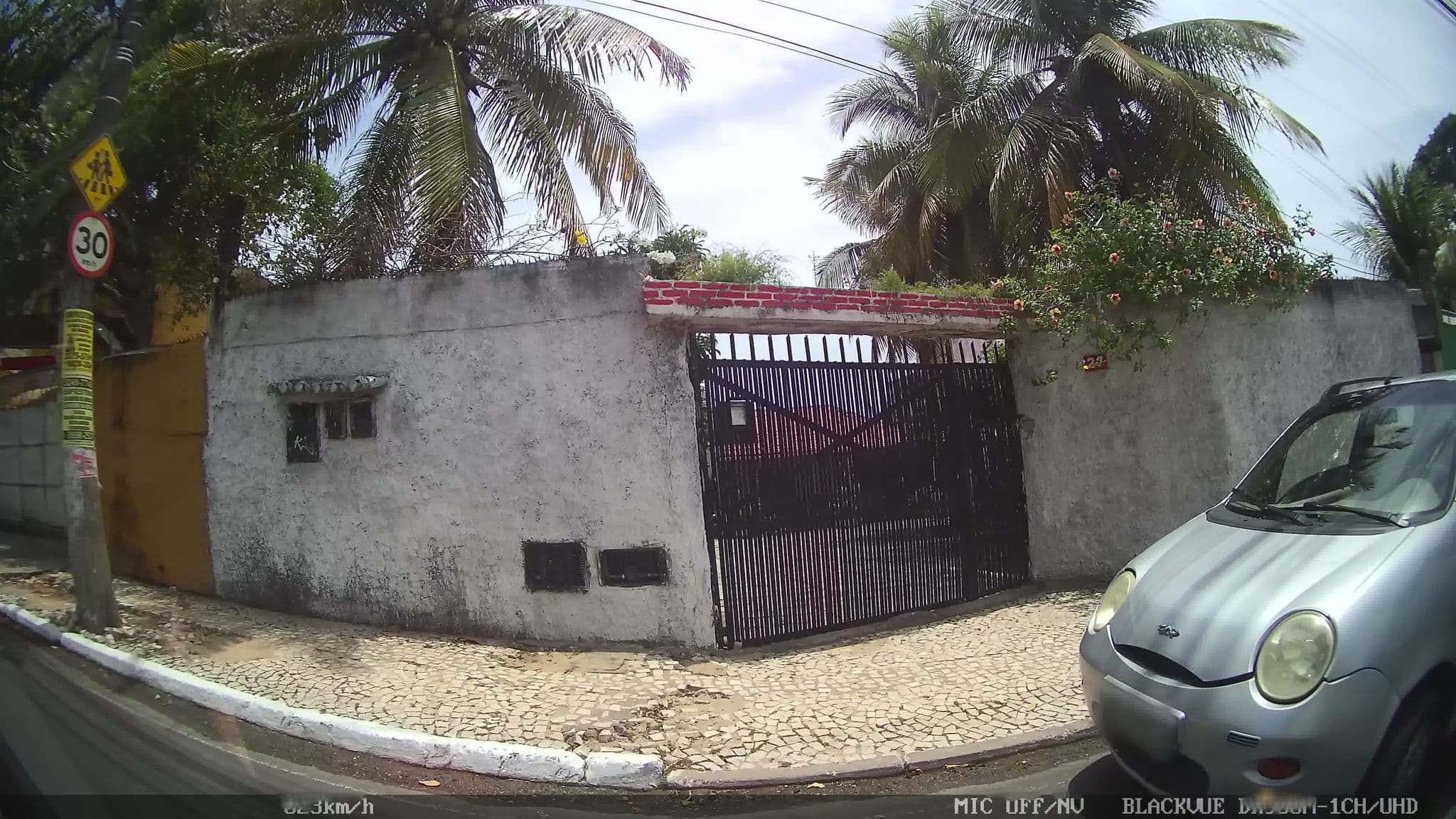 Street view near Ibiza Hotel, Lauro de Freitas — © kaart_2 (CC BY-SA · Mapillary)