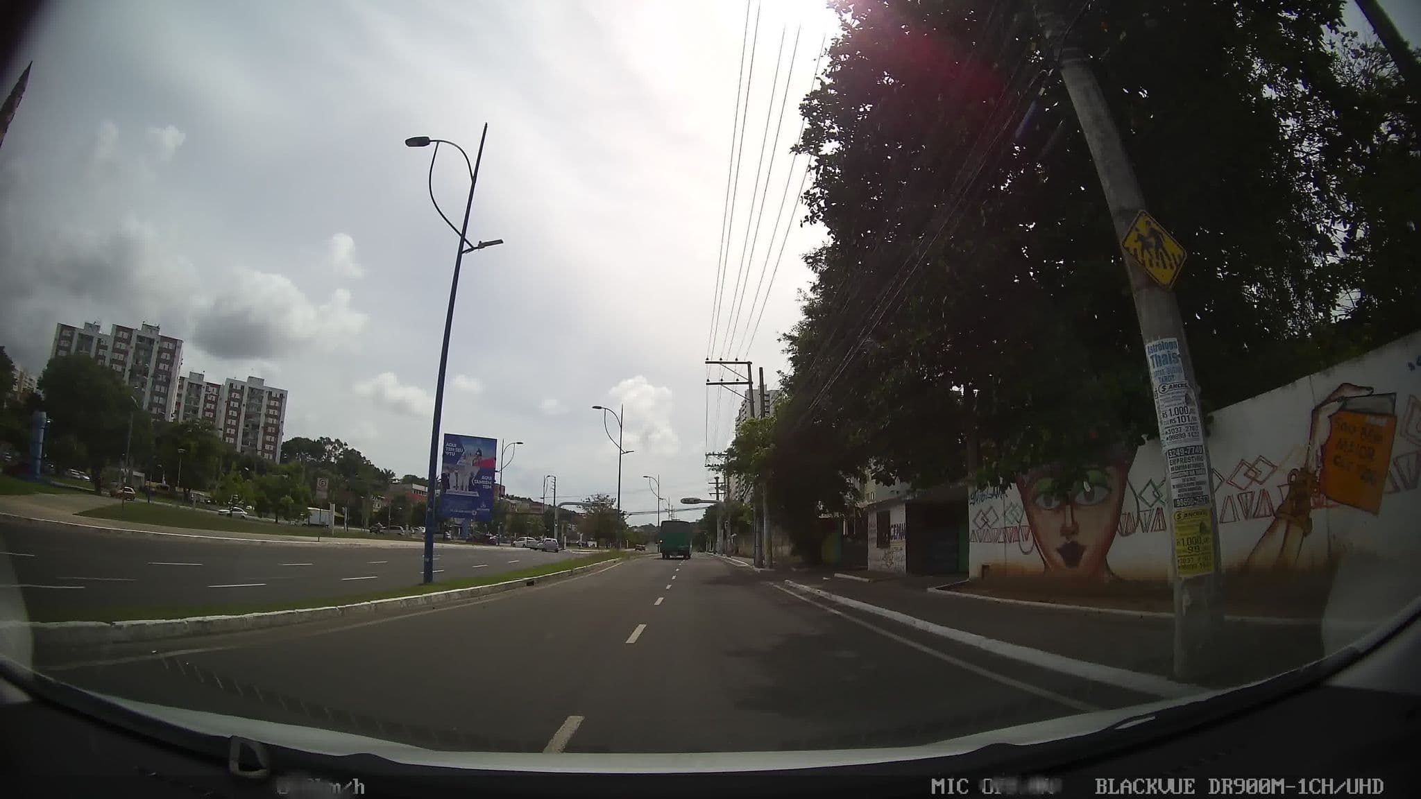 Street view near Fronteira Tropical, Salvador — © kaart_2 (CC BY-SA · Mapillary)