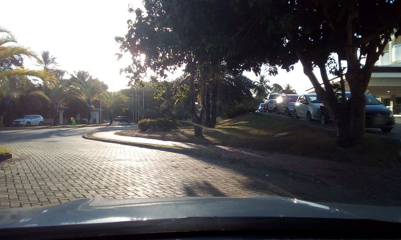 Street view near Apto 206 - Bahia Plaza Resort, Lauro de Freitas — © fredporto (CC BY-SA · Mapillary)