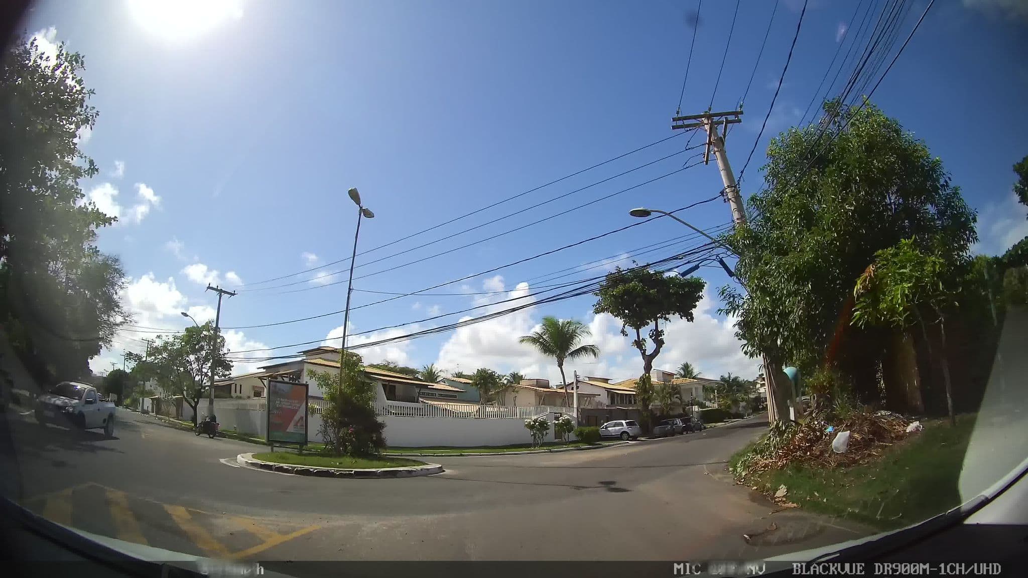 Street view near Pousada Itamaracá, Lauro de Freitas — © kaart_2 (CC BY-SA · Mapillary)