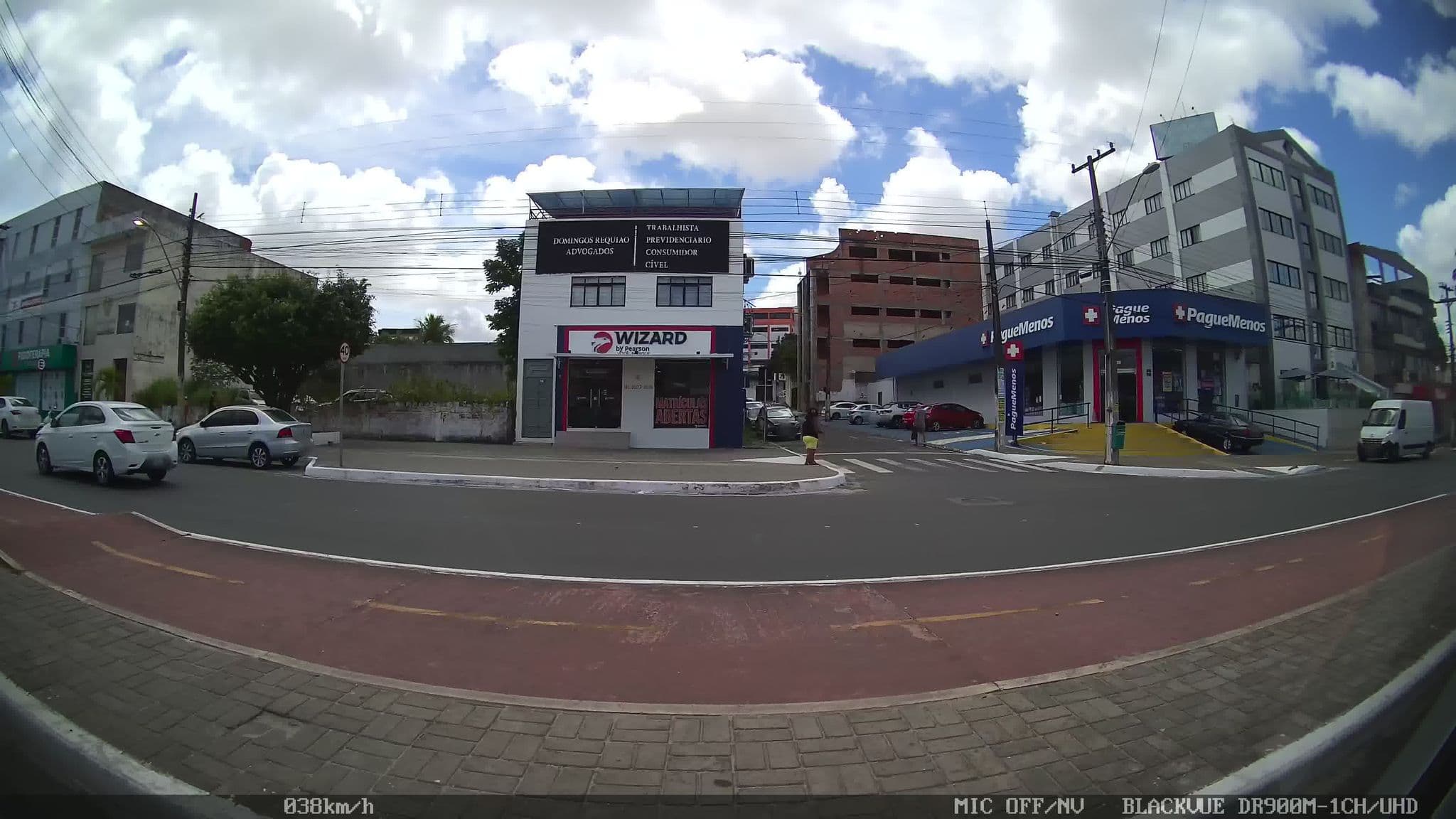 Street view near Hotel Camaçari Plaza-Piscina, Camaçari — © kaart_2 (CC BY-SA · Mapillary)