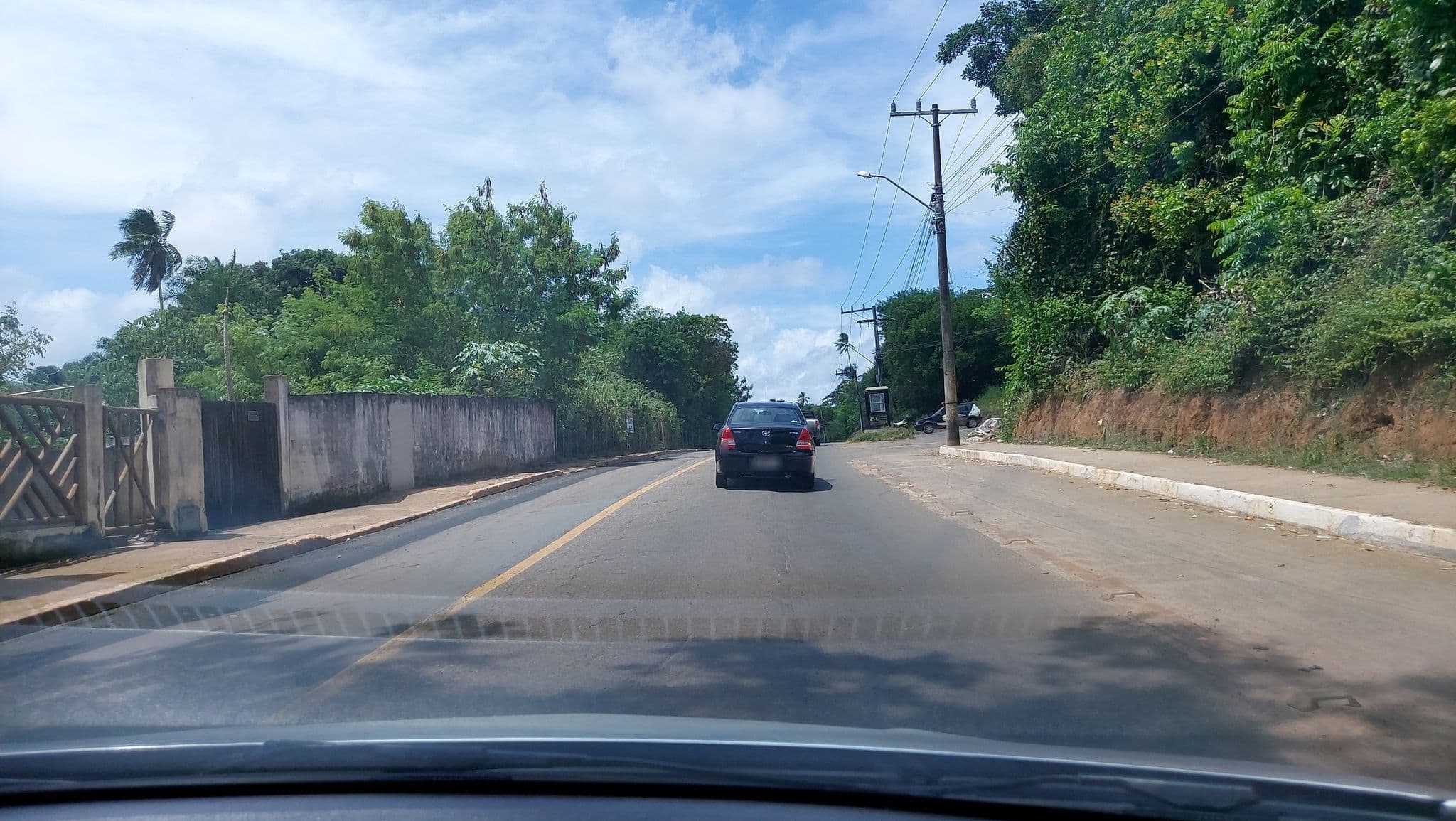 Street view near Pousada Jambo, Dias d'Ávila — © georgenqueiroz (CC BY-SA · Mapillary)
