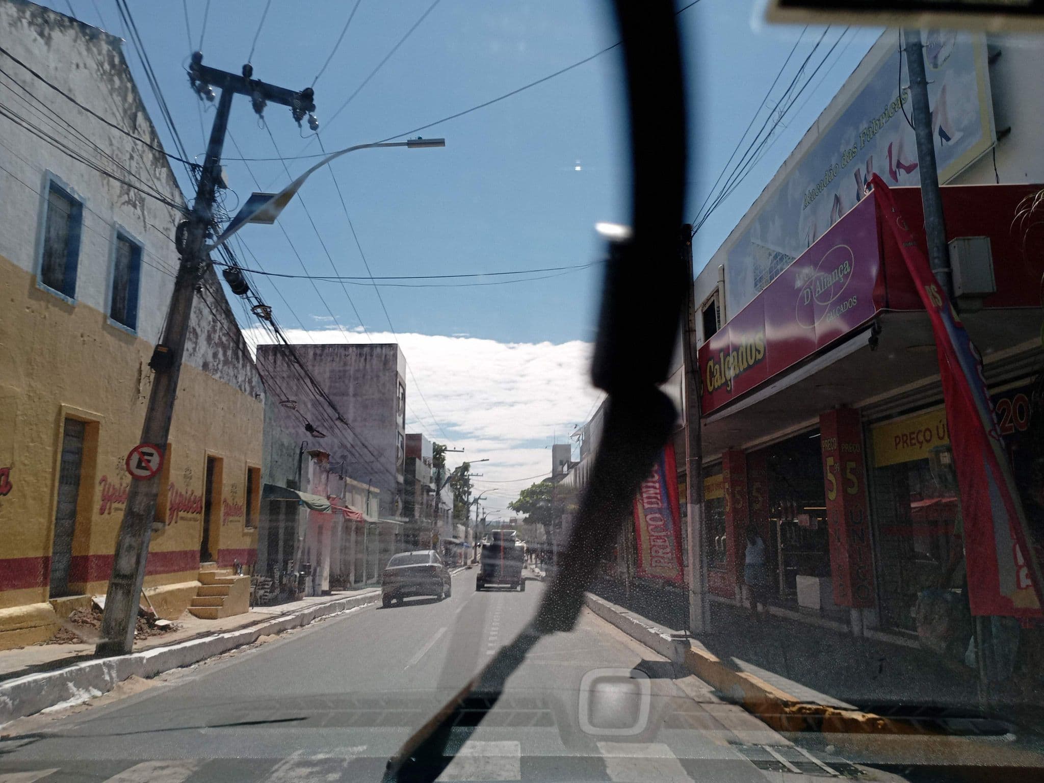 Street view near Pousada Rainha do Sertão, Juazeiro do Norte — © Mapear_83 (CC BY-SA · Mapillary)