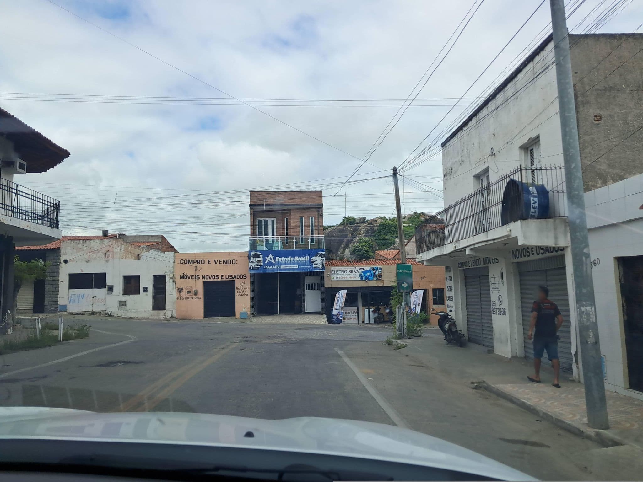 Street view near Pousada Raio Do Sol, Quixadá — © britopatricia (CC BY-SA · Mapillary)