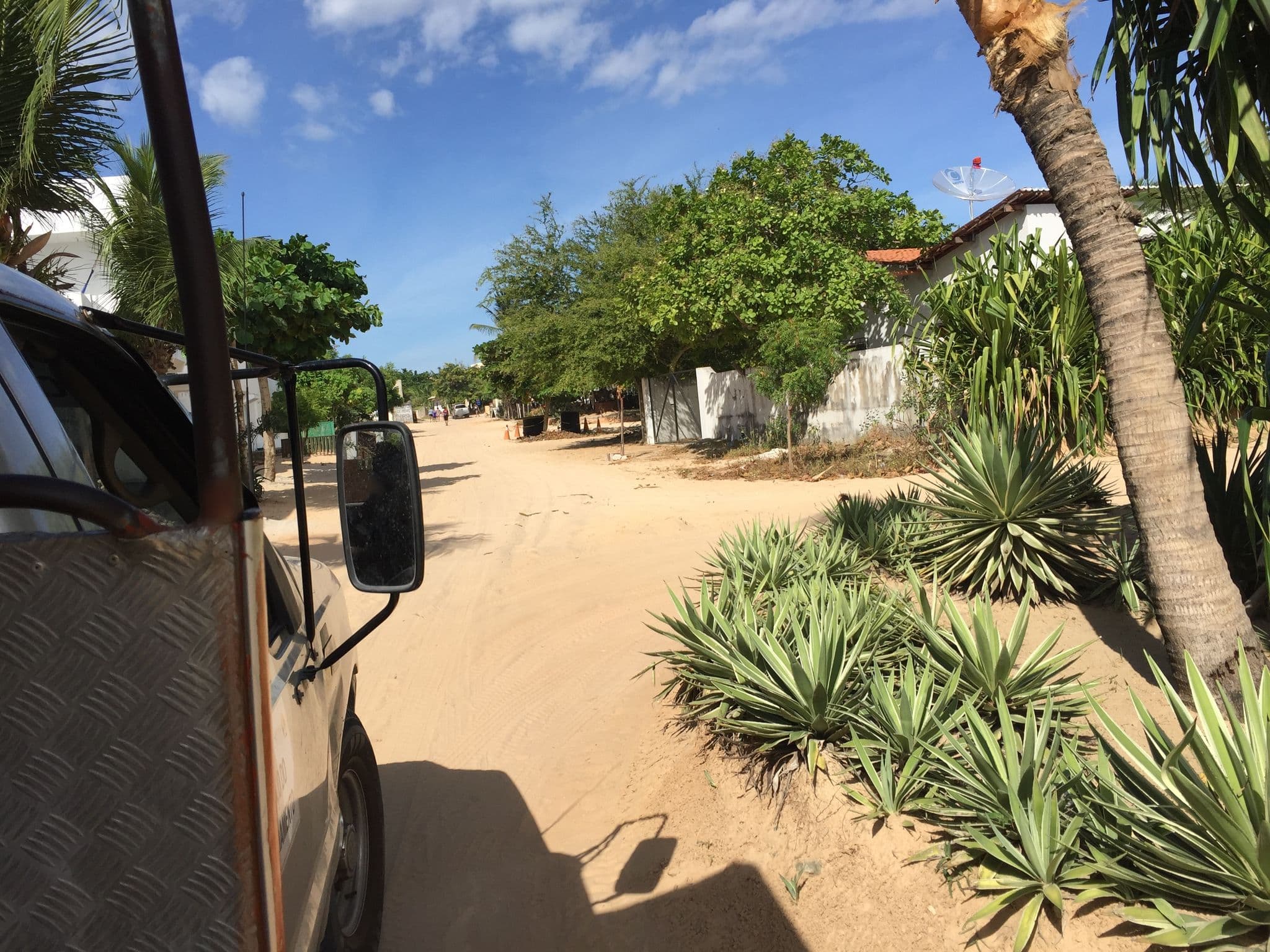 Street view near Pousada Malai Beach, Jijoca de Jericoacoara — © wander (CC BY-SA · Mapillary)