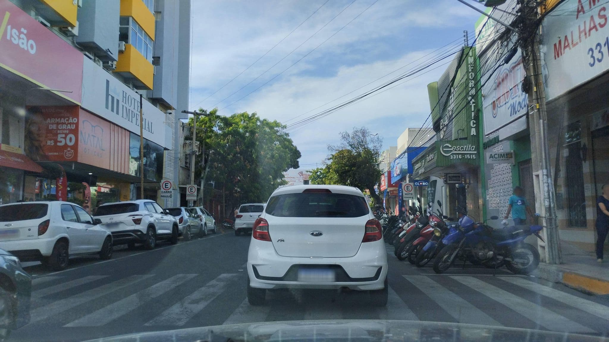 Street view near Hotel Imperial, Mossoró — © Kaart_Local (CC BY-SA · Mapillary)