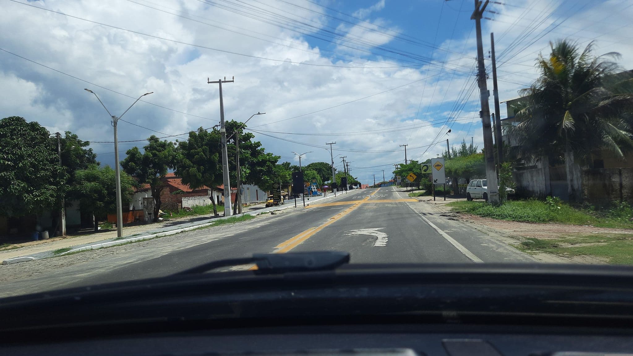 Street view near Pousada Hotel Mediterrâneo, Beberibe — © alemenezes (CC BY-SA · Mapillary)
