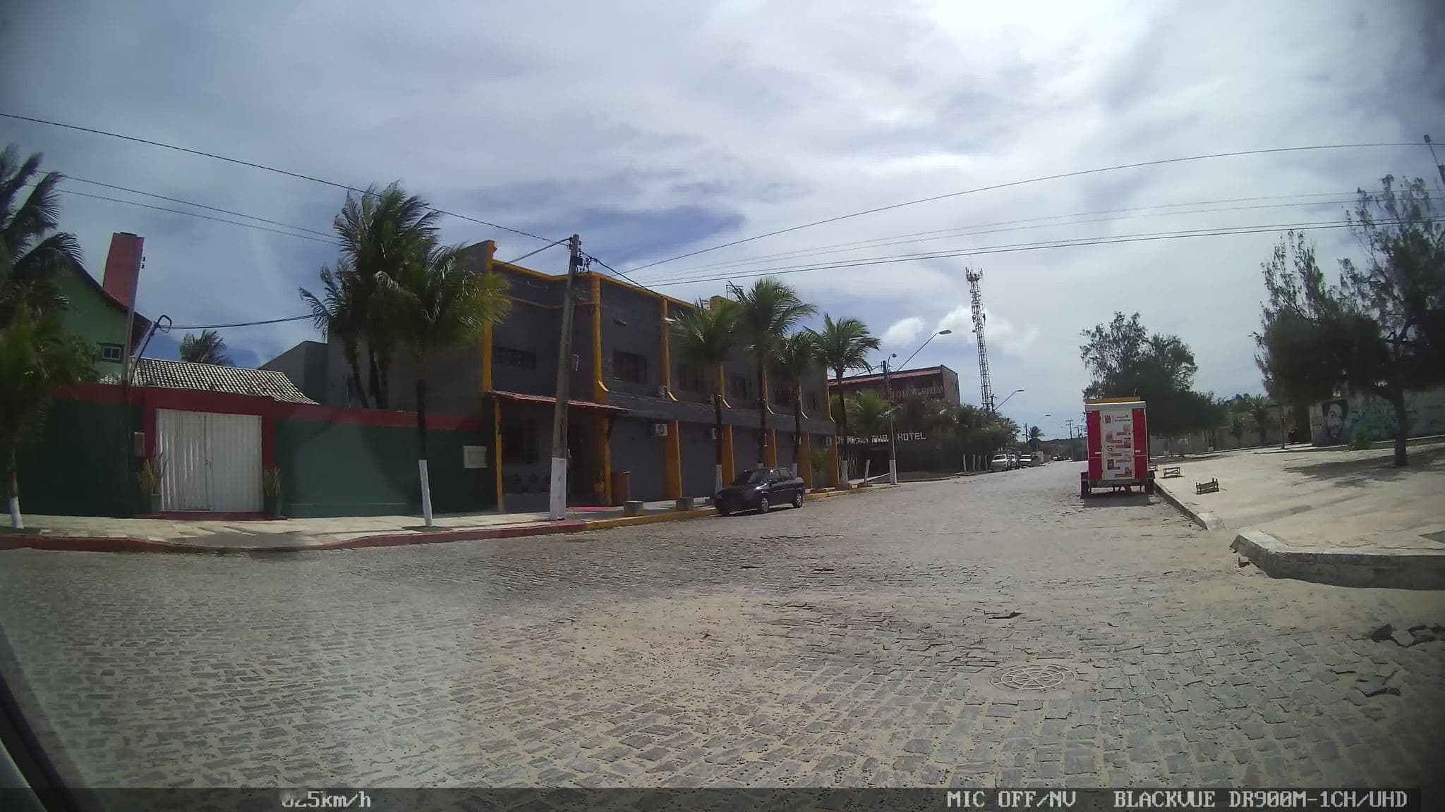 Street view near Nossa Pousada, Fortaleza — © kaart_1 (CC BY-SA · Mapillary)
