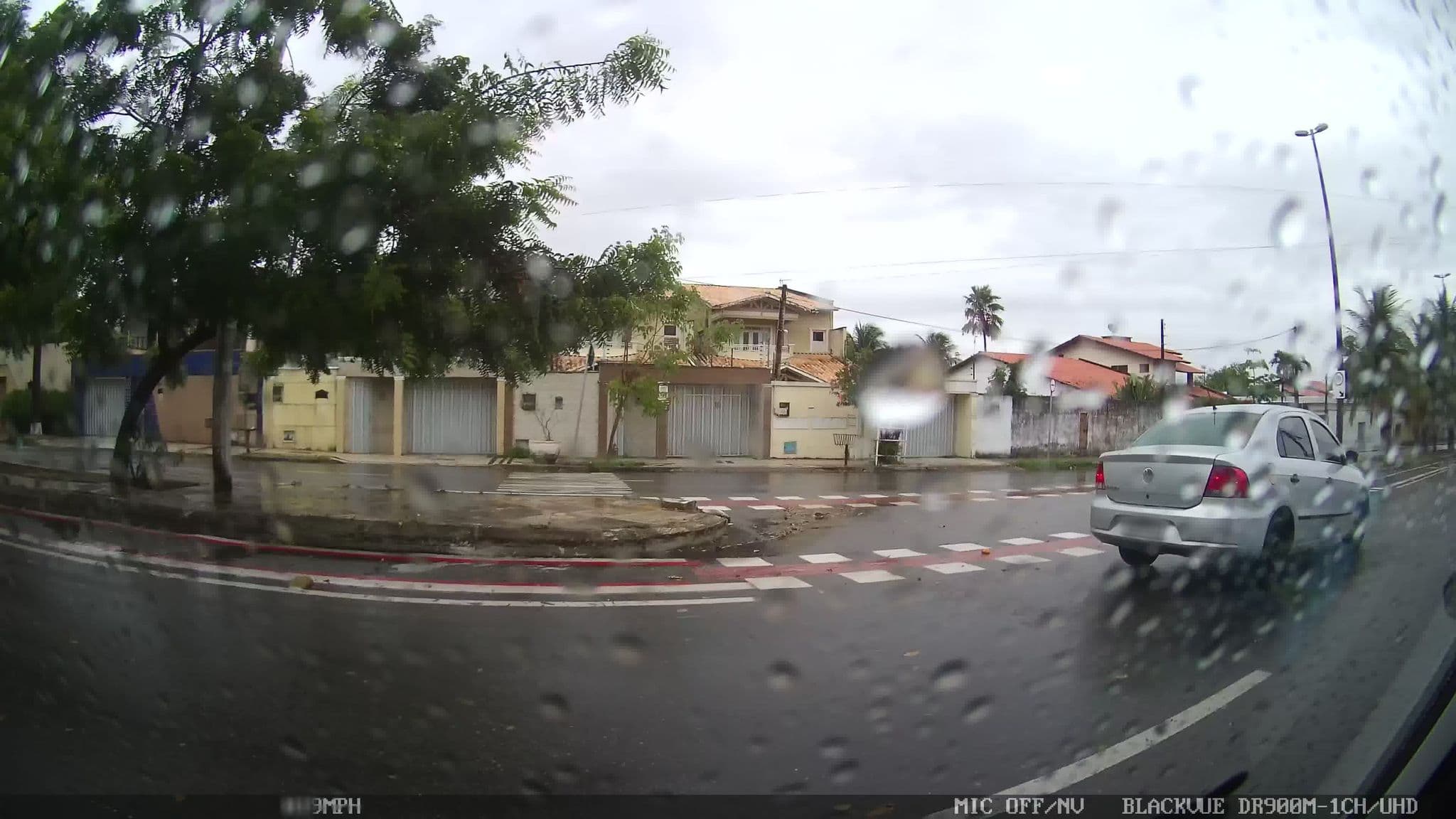 Street view near Bons Amigos Pet Hostel, Fortaleza — © kaart_1 (CC BY-SA · Mapillary)