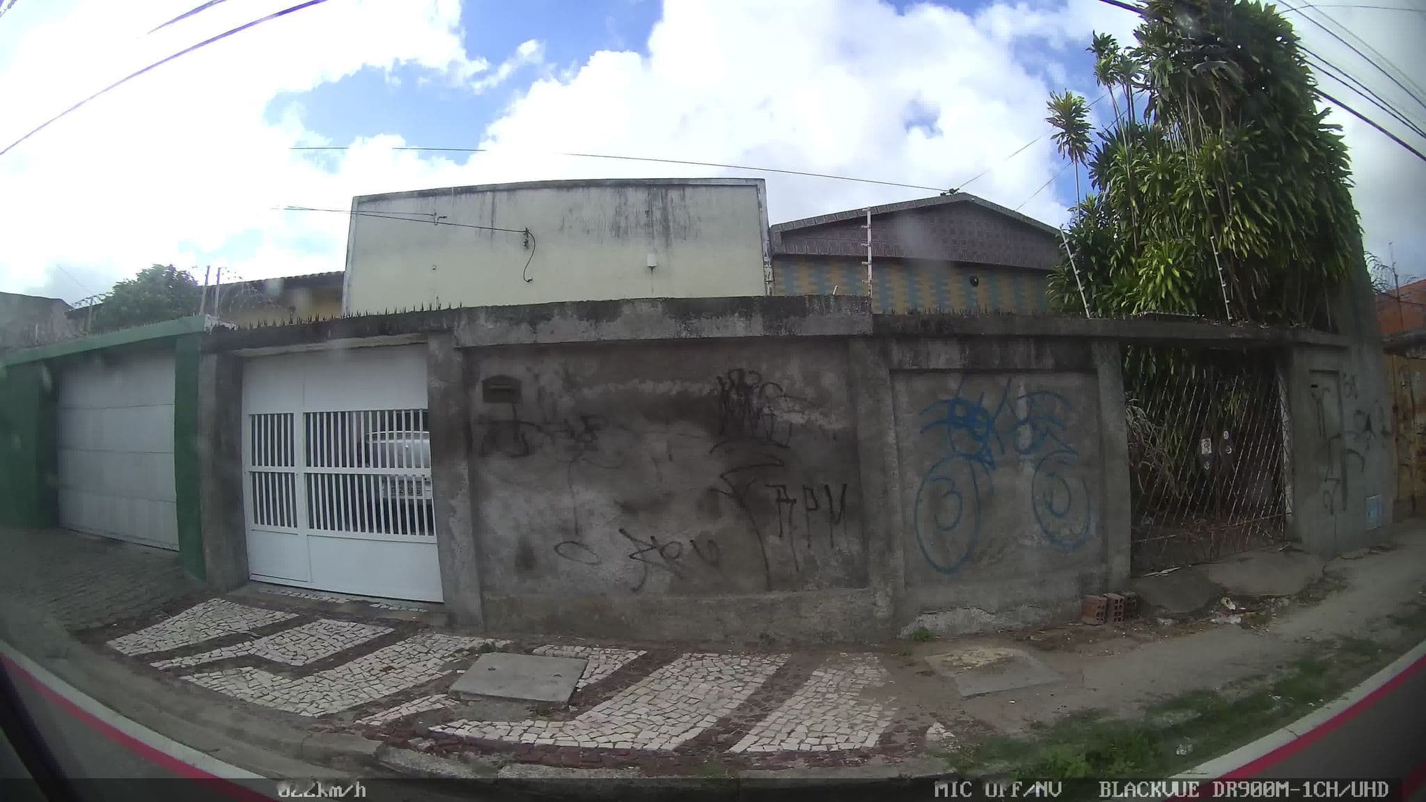 Street view near Cassino dos Oficiais, Fortaleza — © kaart_1 (CC BY-SA · Mapillary)