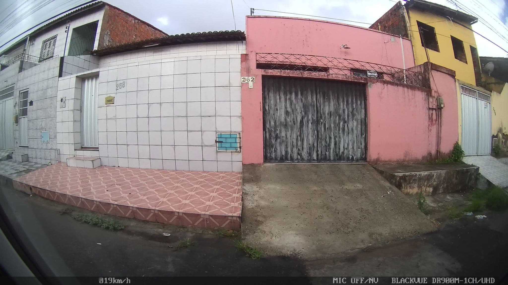 Street view near Porto d'Aldeia Resort, Fortaleza — © kaart_1 (CC BY-SA · Mapillary)