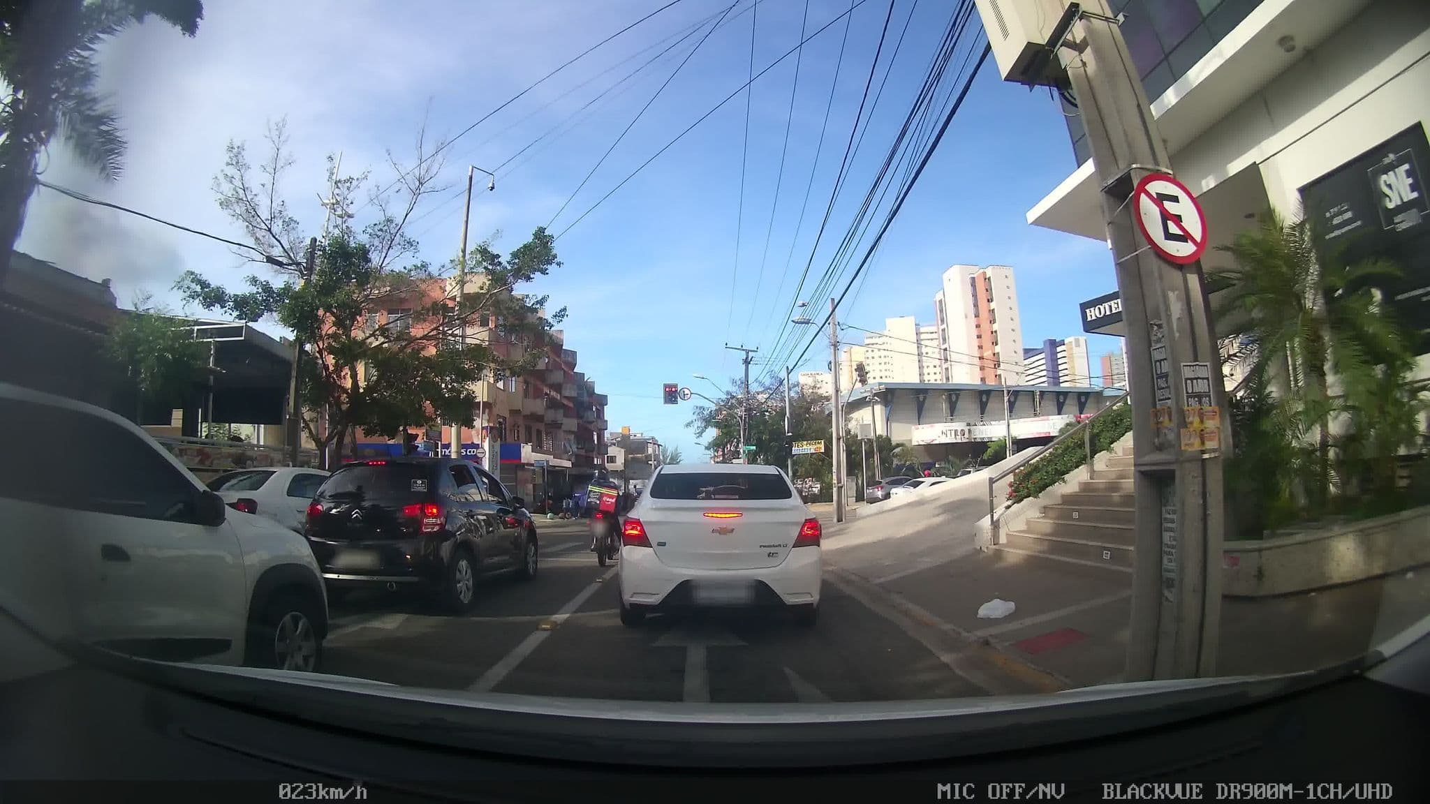 Street view near Apartamento-Blue Tree Premium Fortaleza, Fortaleza — © kaart_1 (CC BY-SA · Mapillary)