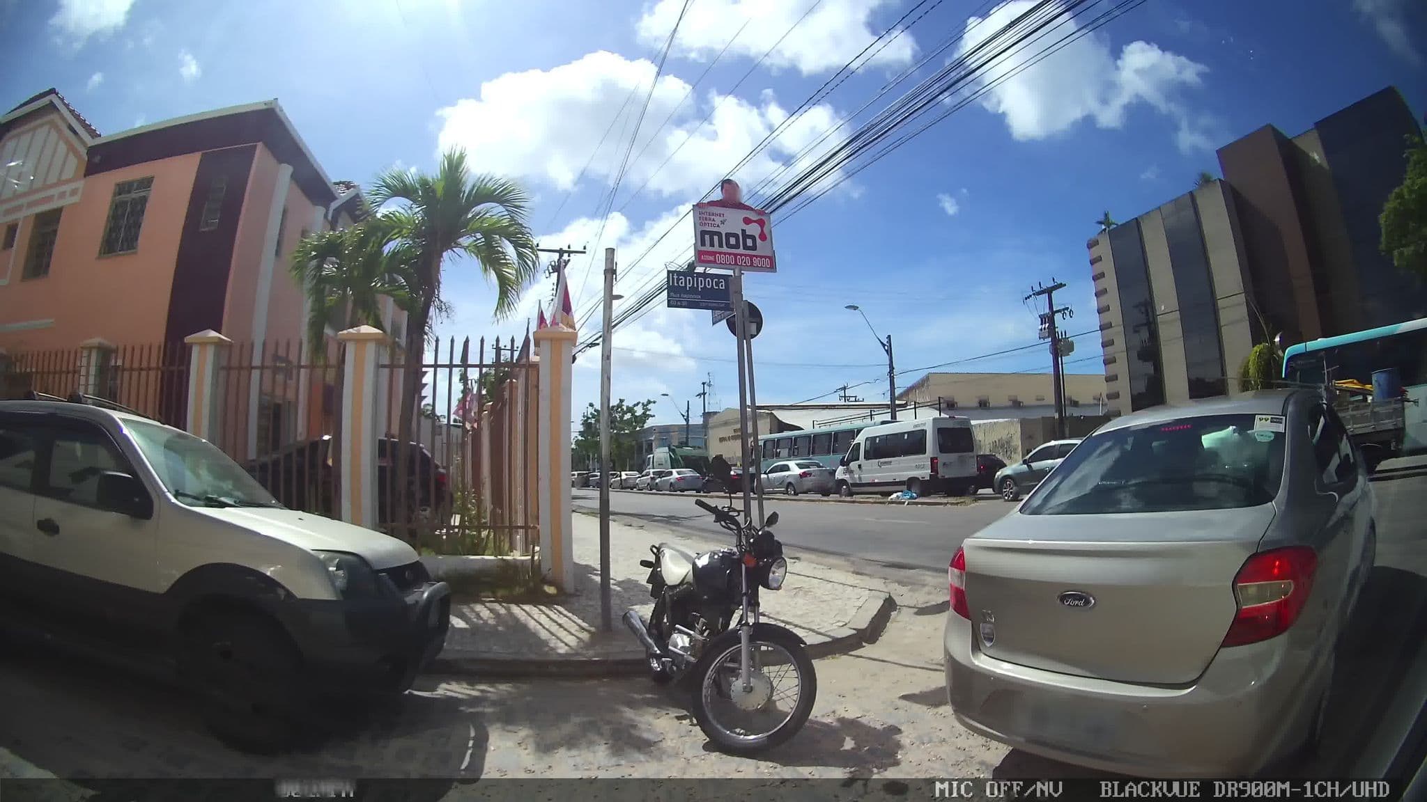 Street view near Carmel Express Hotel, Fortaleza — © kaart_1 (CC BY-SA · Mapillary)