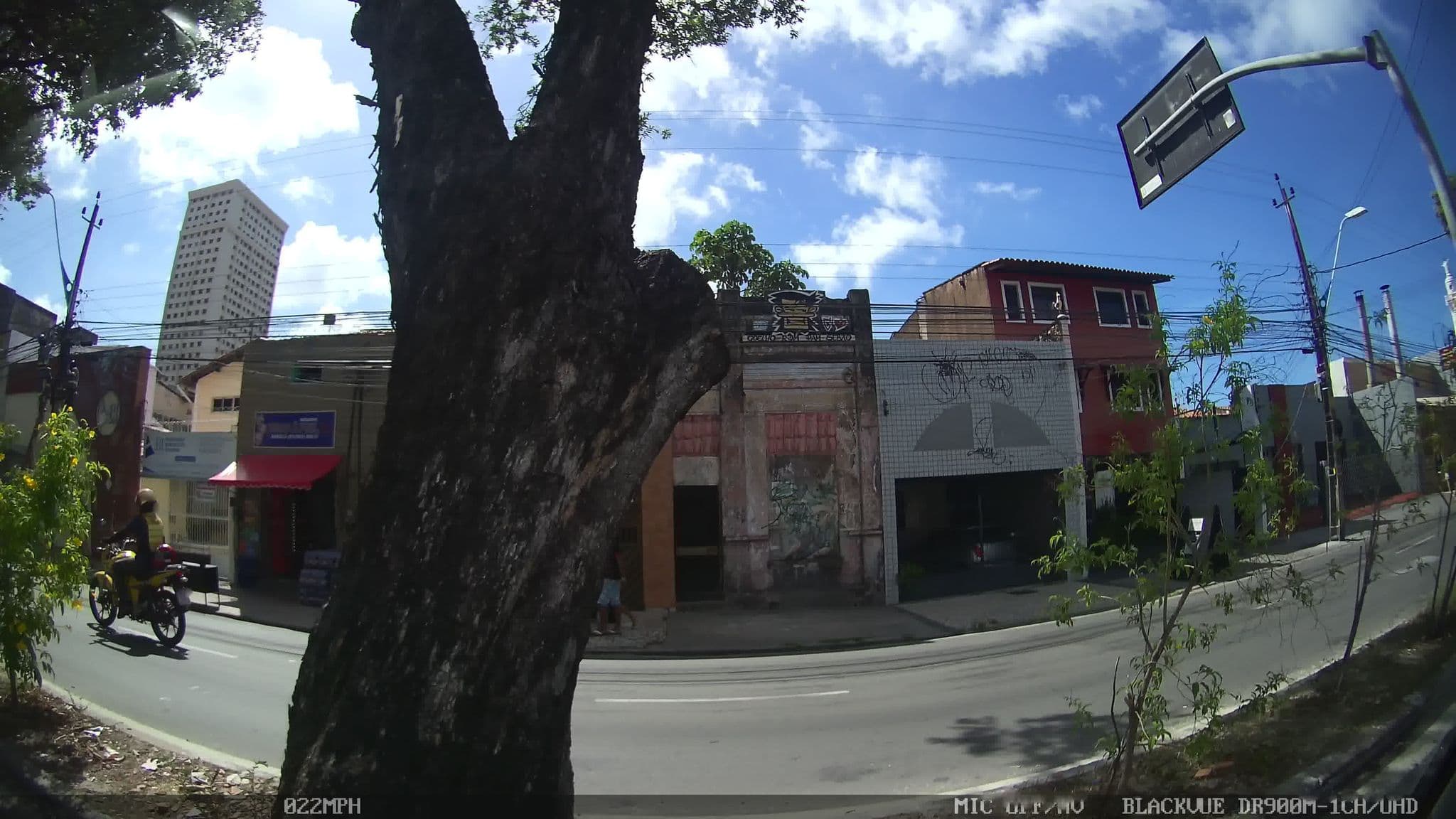 Street view near Data Mar Hotel, Fortaleza — © kaart_1 (CC BY-SA · Mapillary)