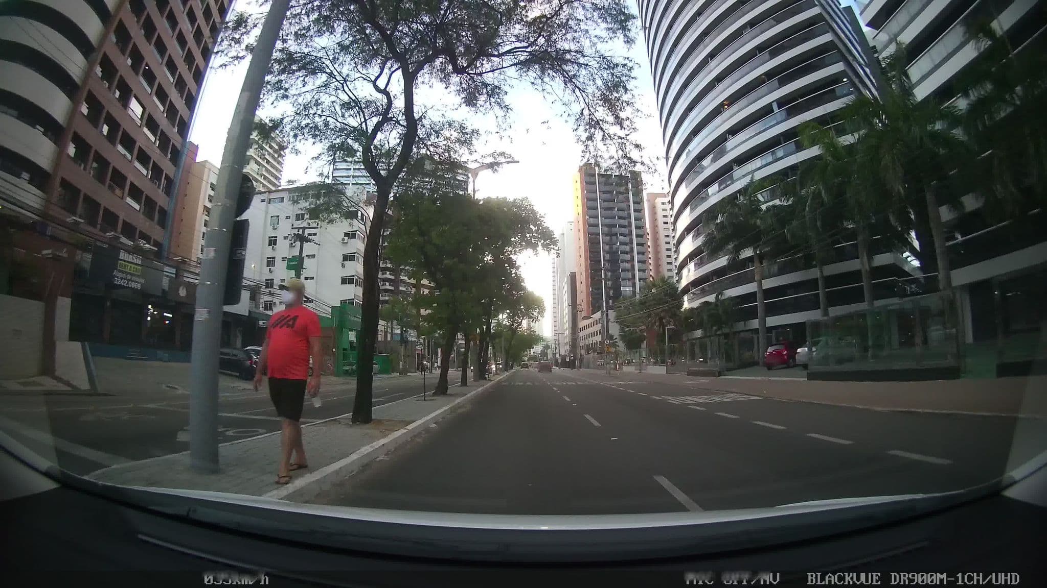 Street view near piscina do Mercure, Fortaleza — © kaart_1 (CC BY-SA · Mapillary)