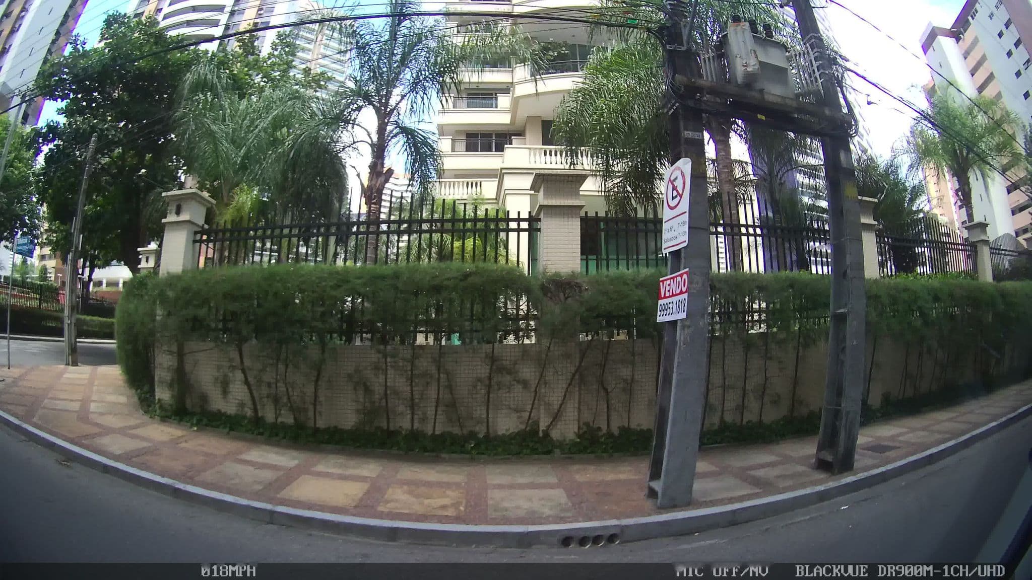 Street view near Beach Park Wellness, Fortaleza — © kaart_1 (CC BY-SA · Mapillary)