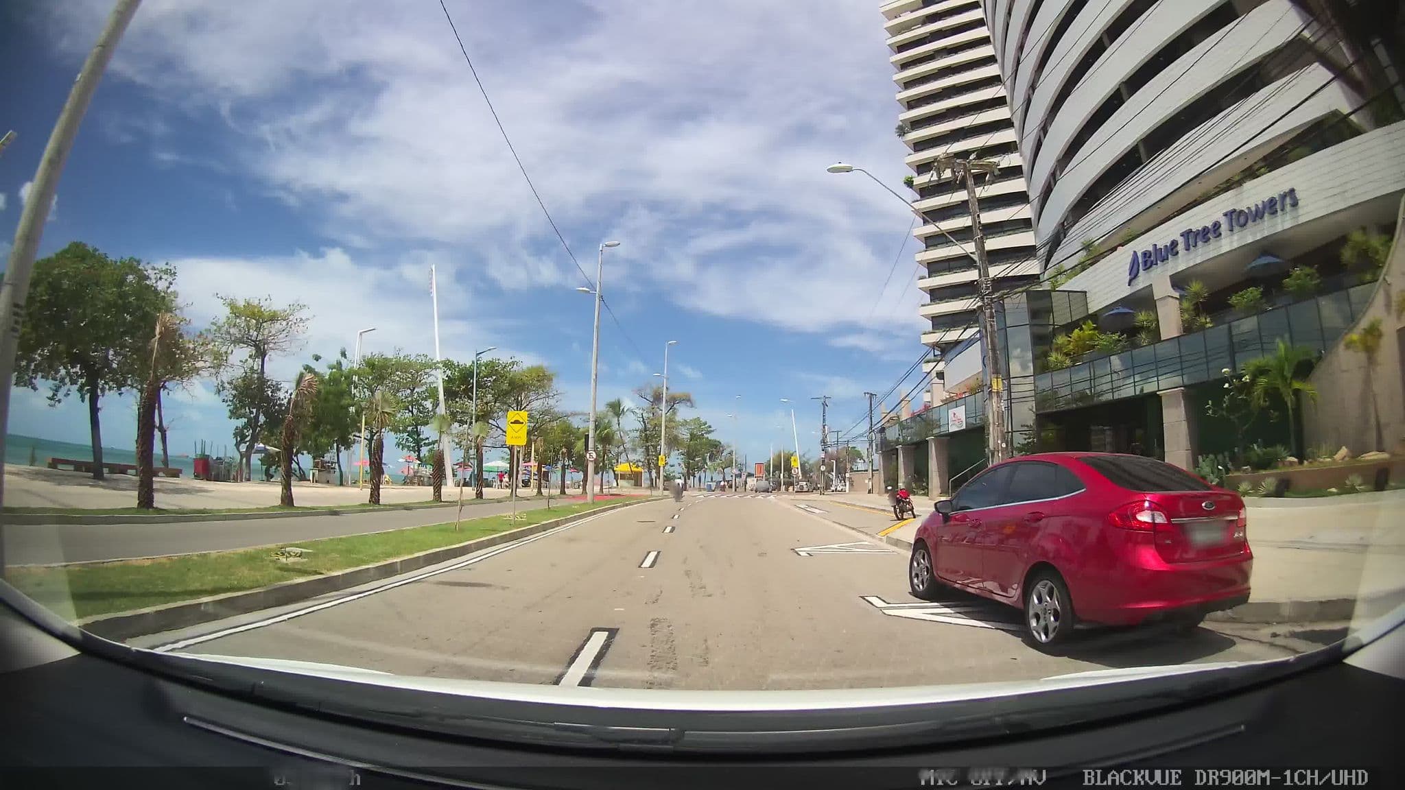 Street view near Blue Tree Fortaleza, Fortaleza — © kaart_1 (CC BY-SA · Mapillary)