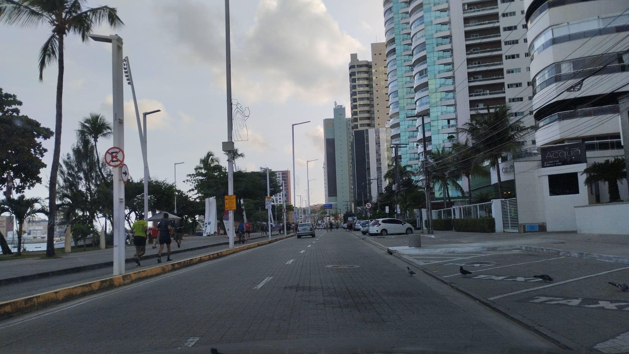 Street view near academia Golden Fortaleza Flat, Fortaleza — © Kaart_Local (CC BY-SA · Mapillary)