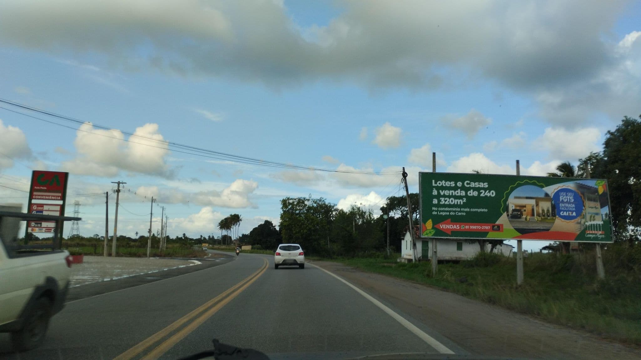 Street view near Passion Hotel, Lagoa do Carro — © Kaart_Local (CC BY-SA · Mapillary)