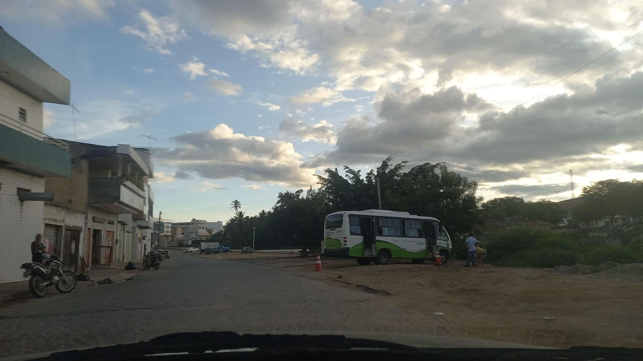 Street view near Hotel Tamarindos, Bezerros — © raphaelmirc (CC BY-SA · Mapillary)