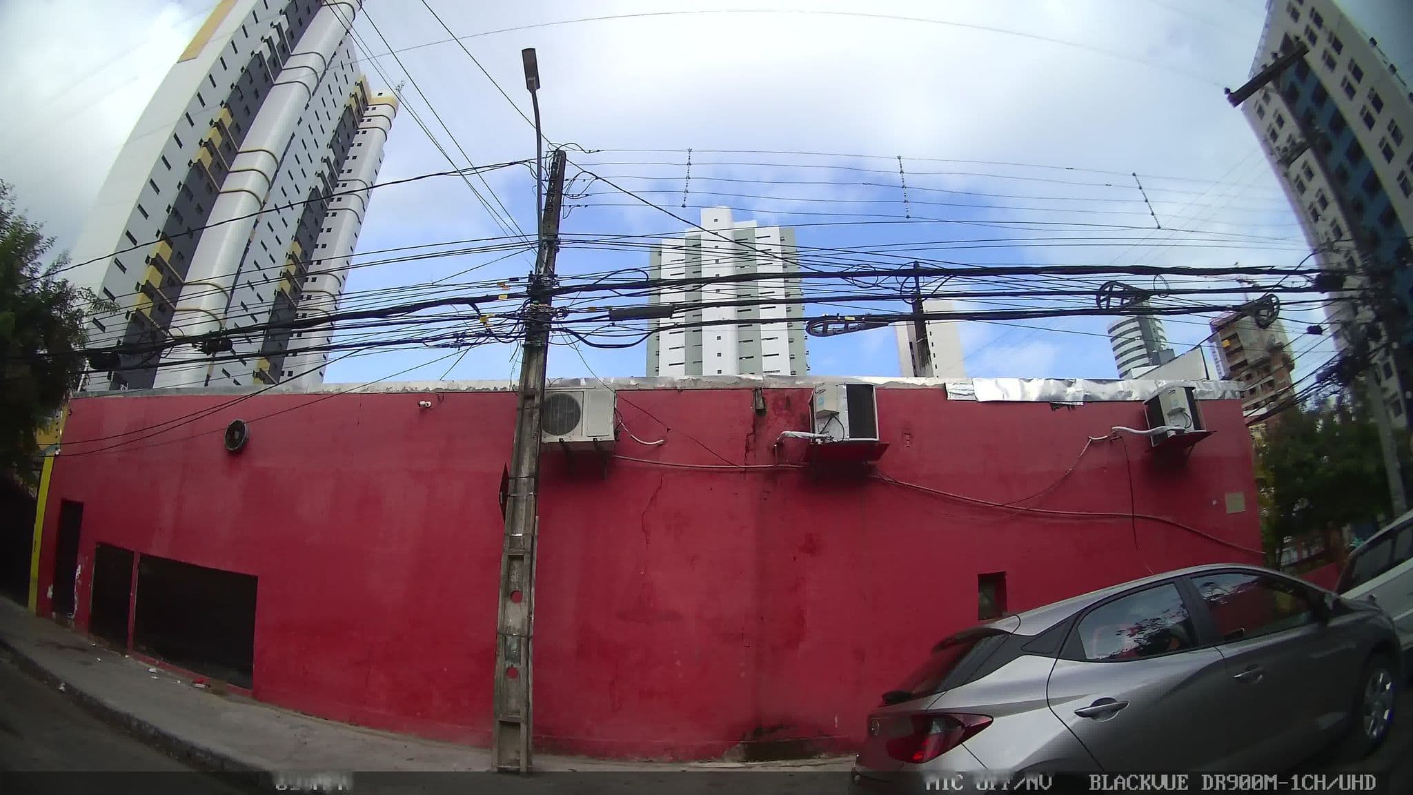 Street view near Pousada Vitória, Recife — © kaart_4 (CC BY-SA · Mapillary)