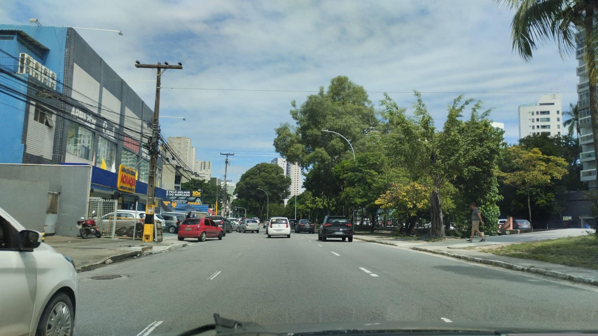 Street view near Marriott Hotel, Recife — © raphaelmirc (CC BY-SA · Mapillary)