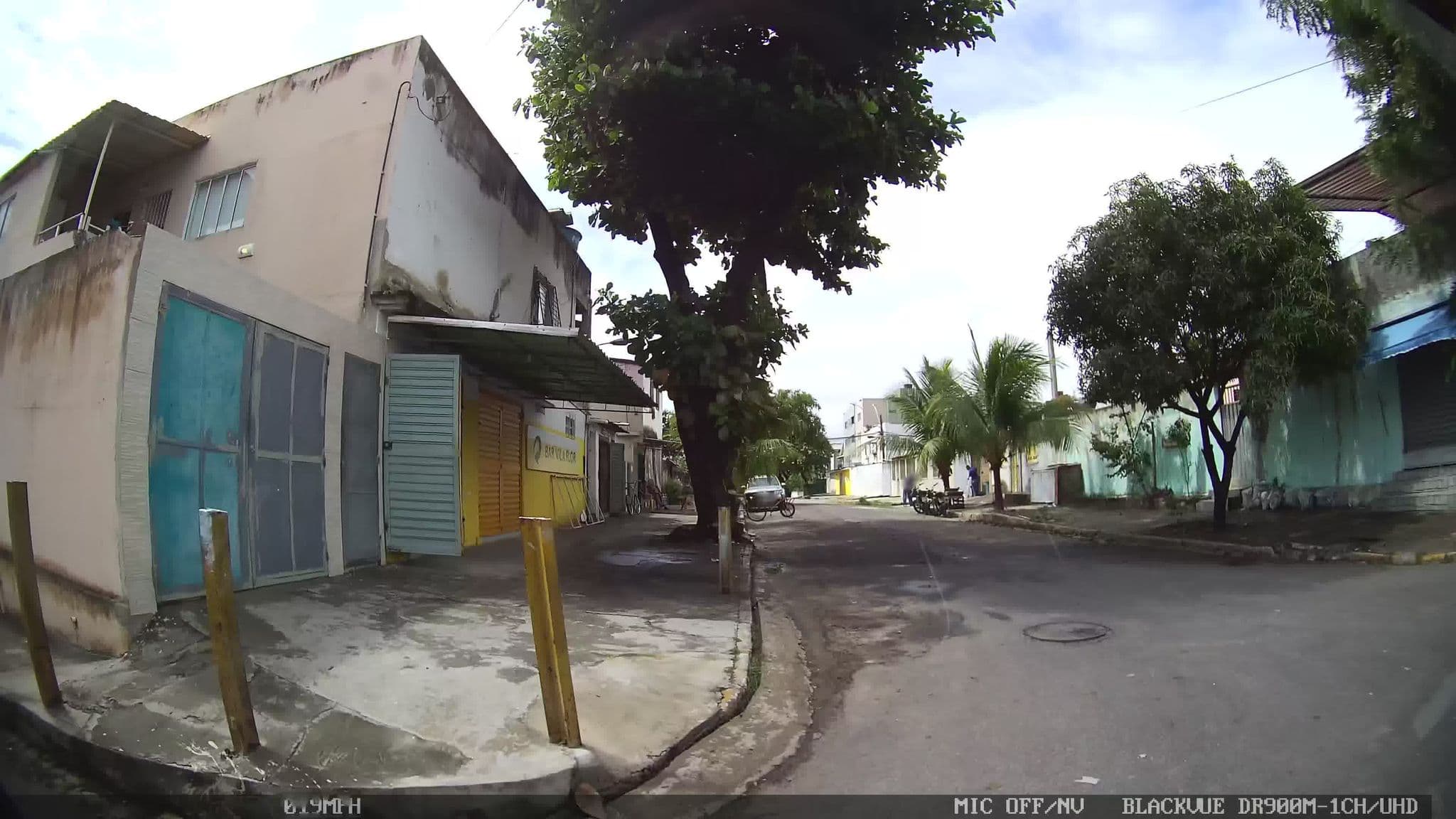 Street view near Hostel Recife Sol & Mar, Recife — © kaart_4 (CC BY-SA · Mapillary)