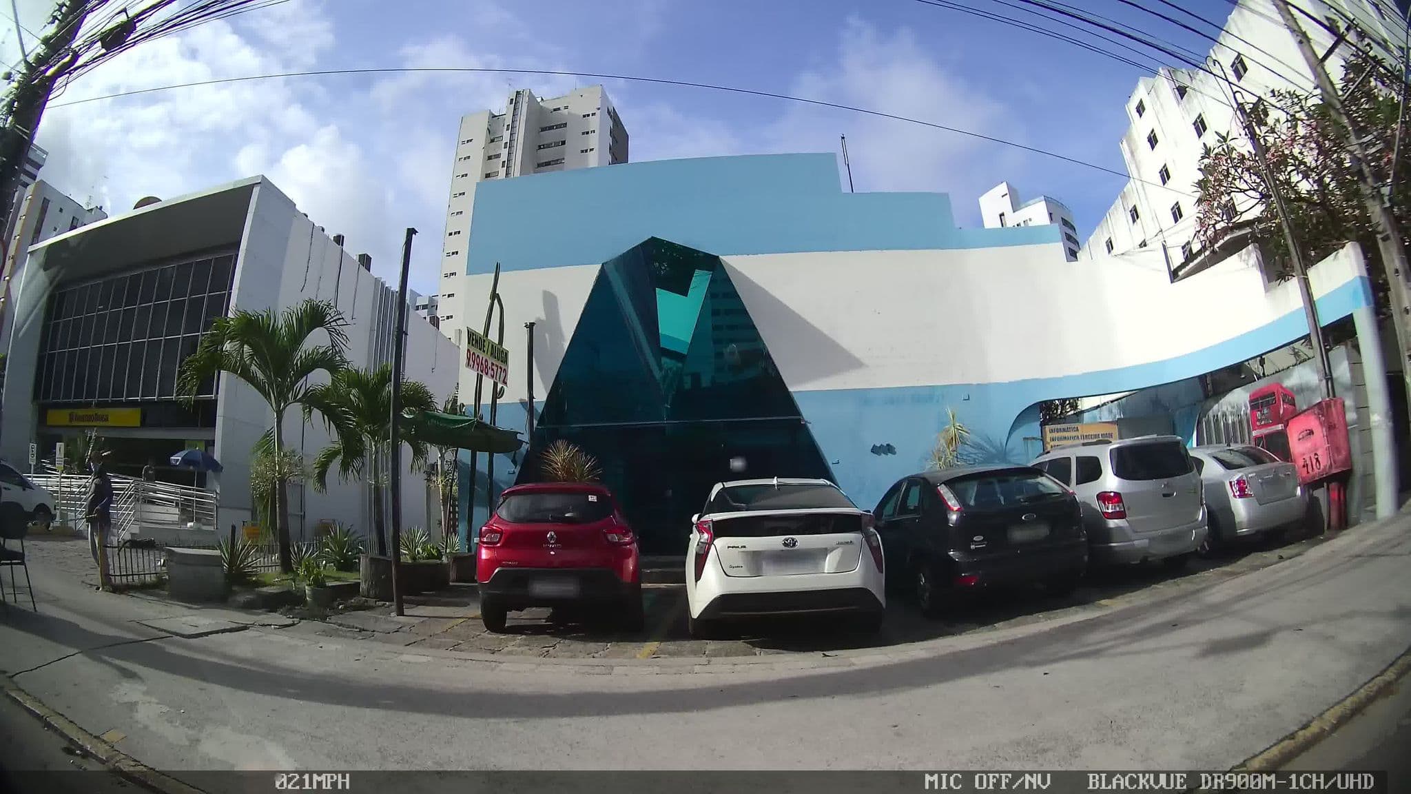 Street view near Hotel des Arts, Recife — © kaart_4 (CC BY-SA · Mapillary)
