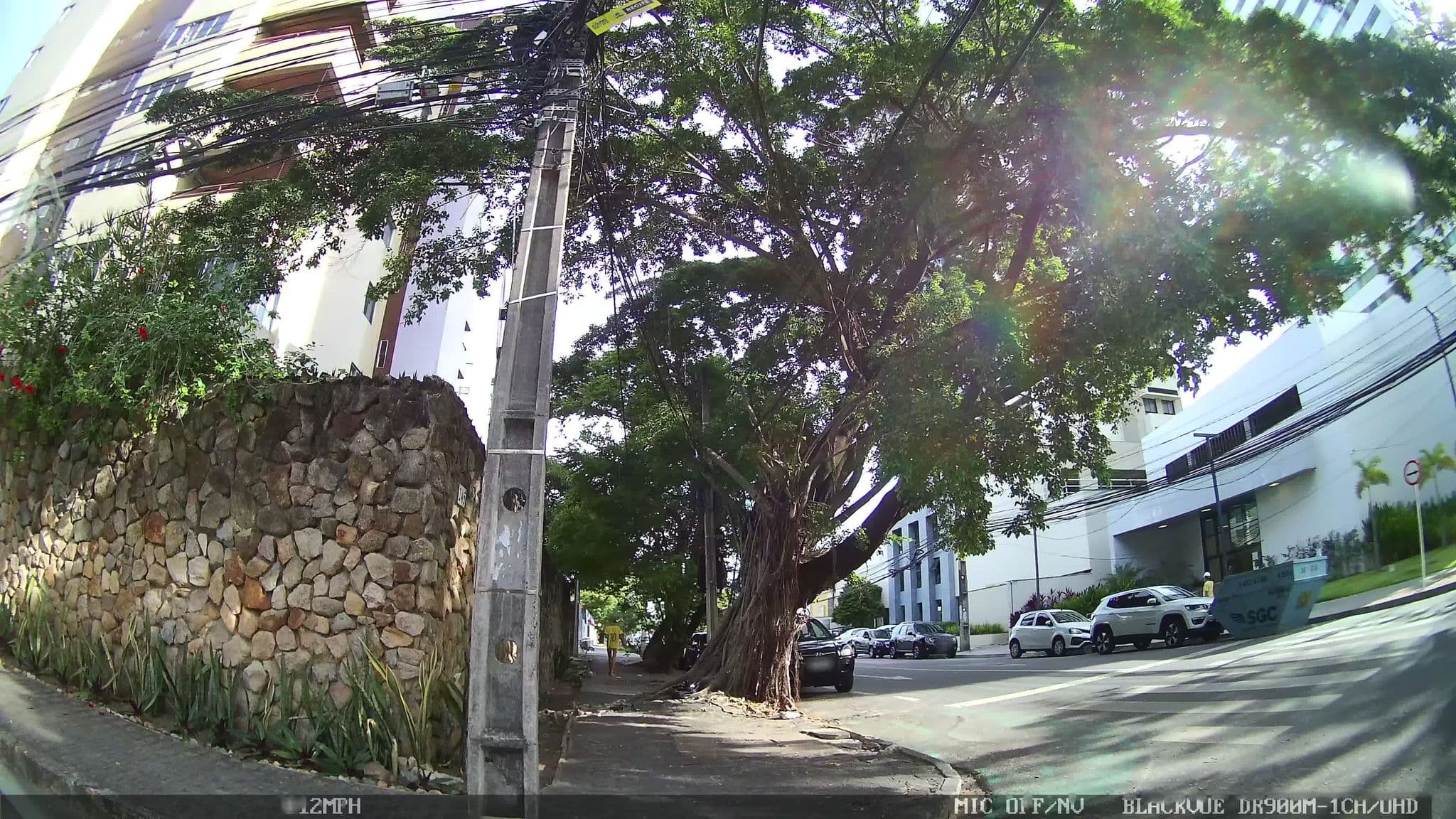 Street view near Othon Suítes Recife Metrópolis, Recife — © kaart_4 (CC BY-SA · Mapillary)