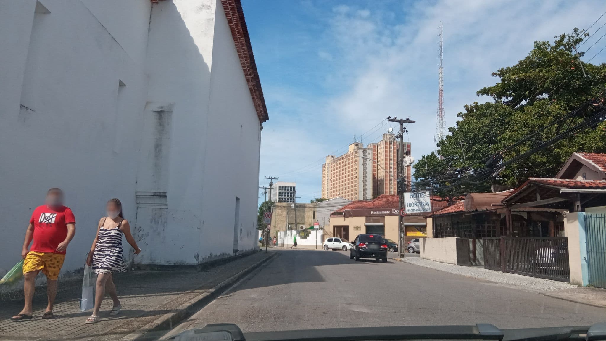 Street view near Hotel das Fronteiras, Recife — © raphaelmirc2022 (CC BY-SA · Mapillary)