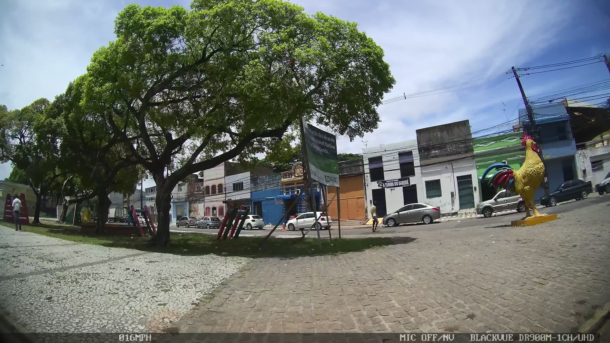 Street view near Hotel Casa Blanca, Recife — © kaart_4 (CC BY-SA · Mapillary)