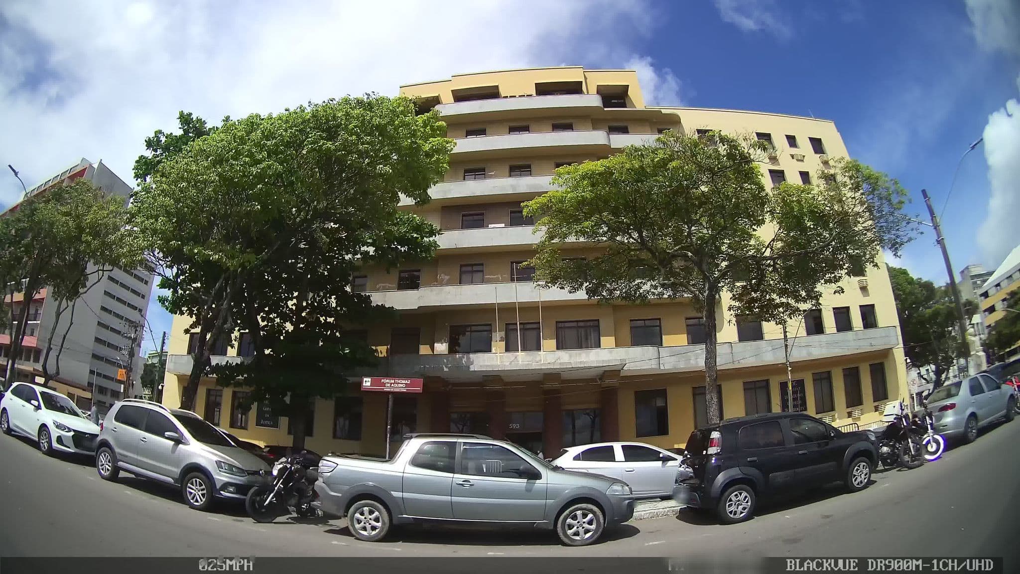 Street view near Hotel Canaa, Recife — © kaart_4 (CC BY-SA · Mapillary)