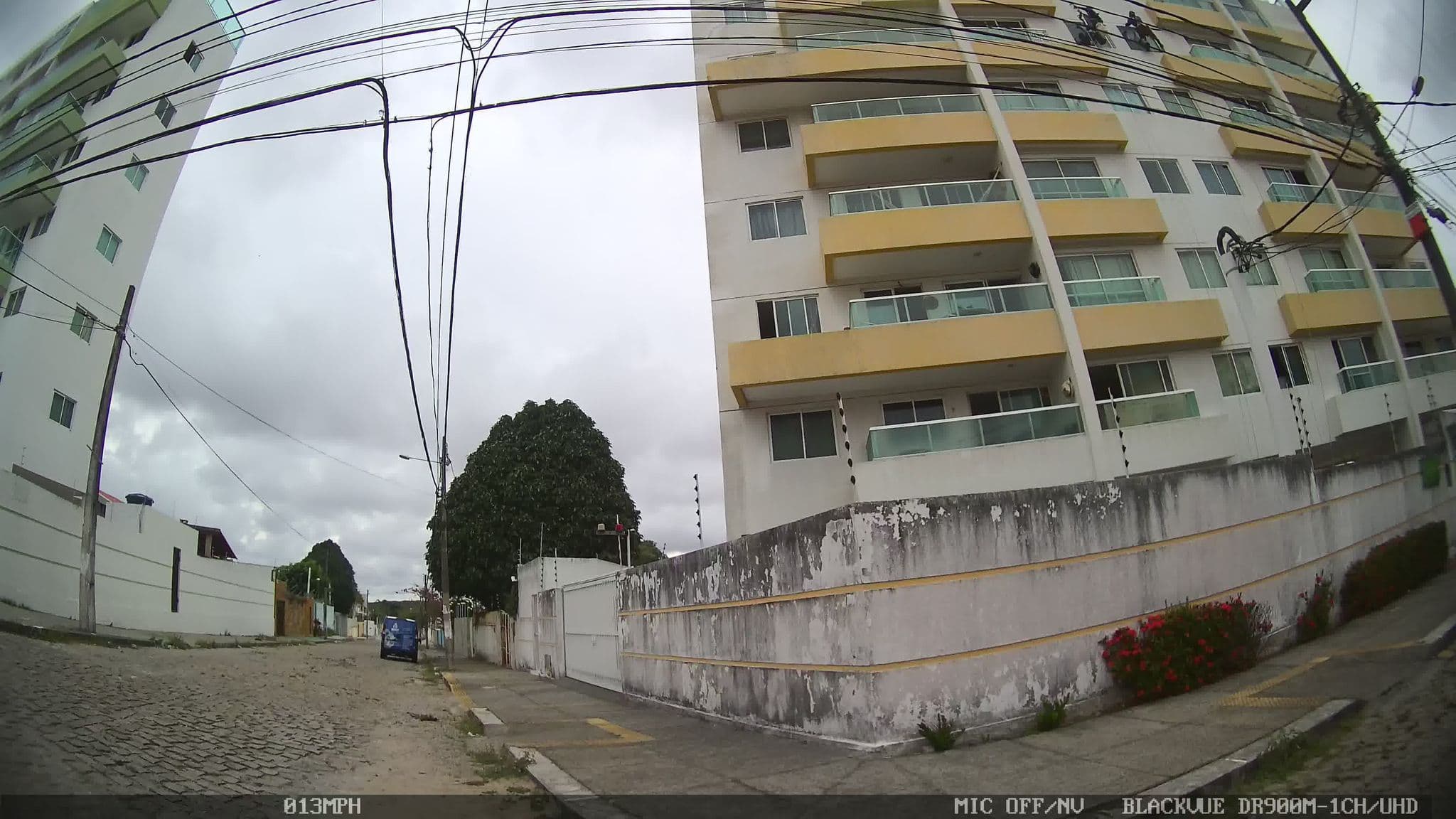 Street view near Colméia Chalés, Natal — © kaart_4 (CC BY-SA · Mapillary)
