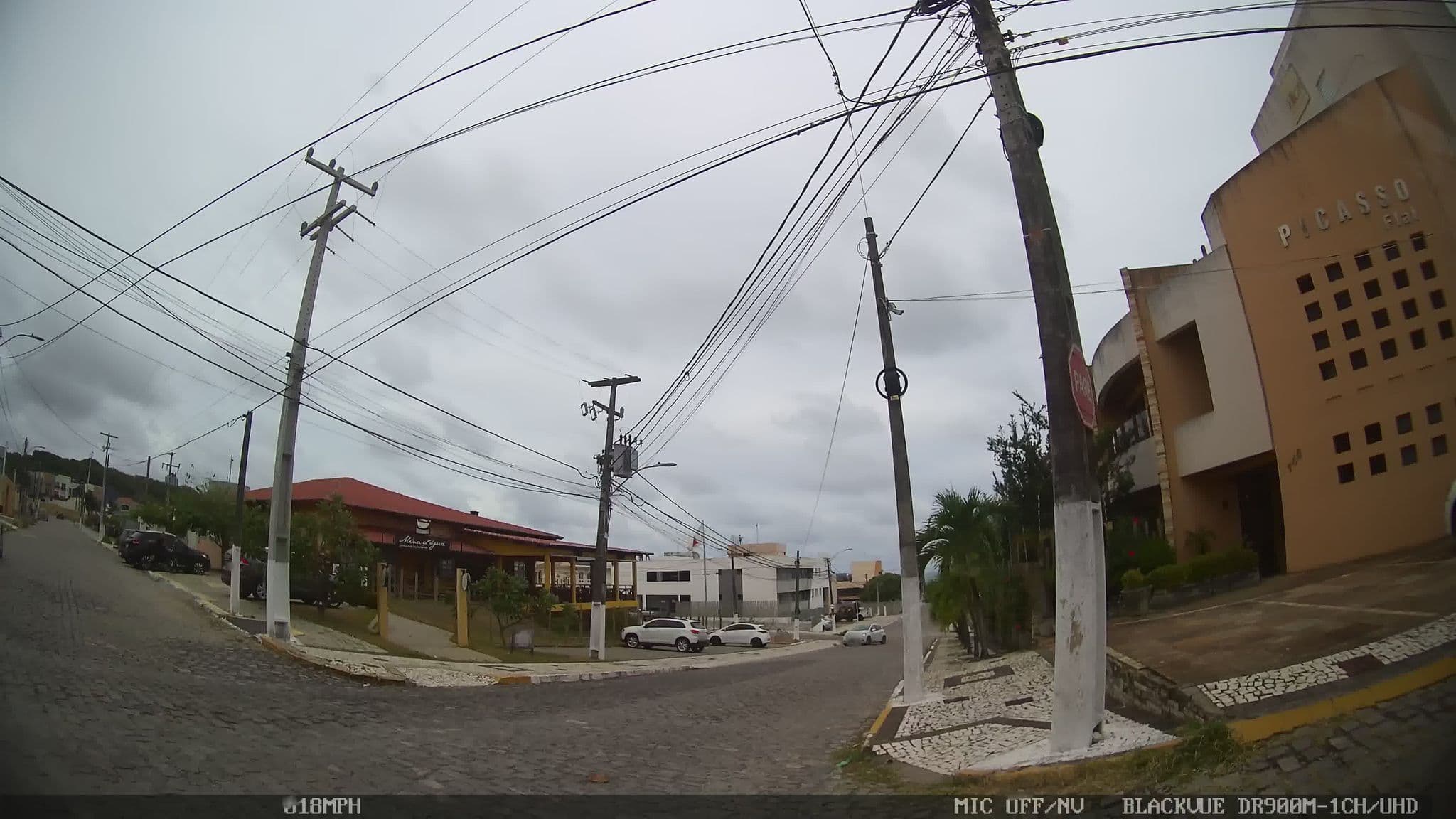 Street view near Pousada Ceu e Mar, Natal — © kaart_4 (CC BY-SA · Mapillary)