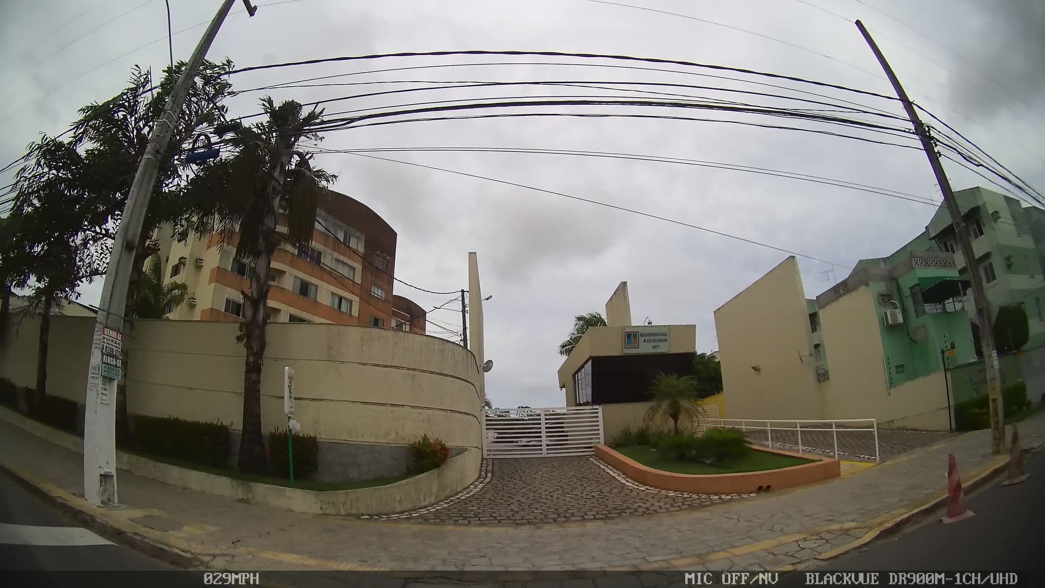 Street view near Majestic Hotel - Campina Grande, Parnamirim — © kaart_4 (CC BY-SA · Mapillary)