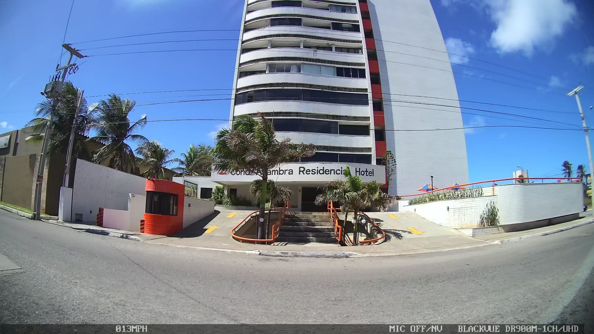 Street view near Ayambra Residence Hotel, Natal — © kaart_4 (CC BY-SA · Mapillary)