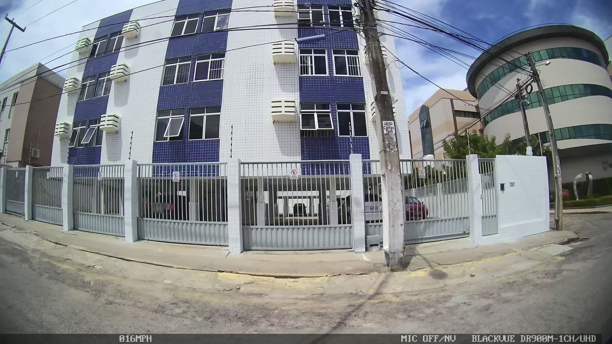 Street view near Hotel Do Coracao, Natal — © kaart_4 (CC BY-SA · Mapillary)
